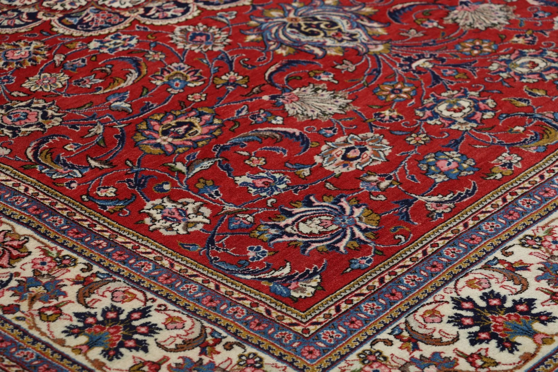 Sarouk Persian Rug — hand-knotted, 205 × 303 cm, Wool
