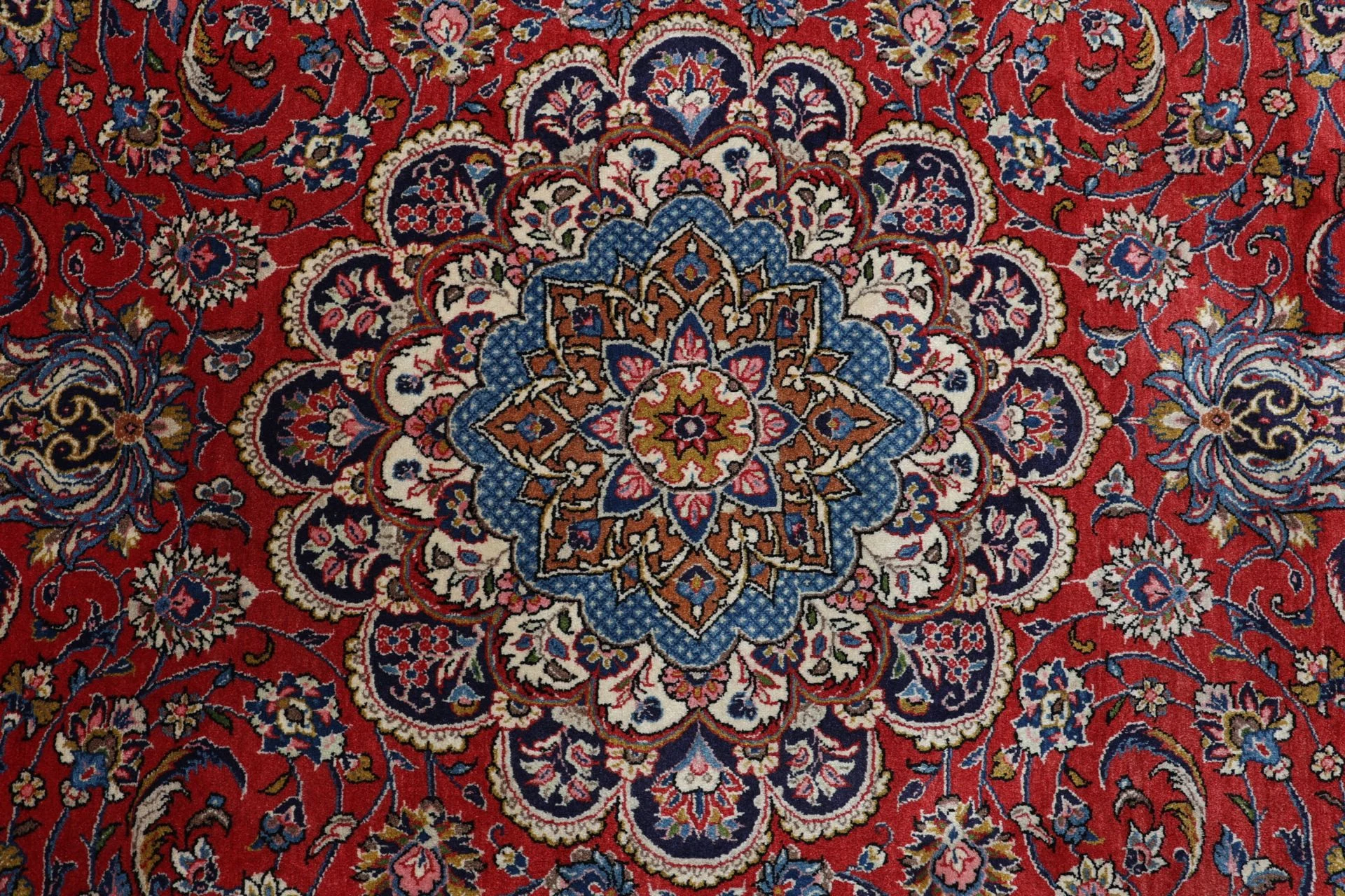 Sarouk Persian Rug — hand-knotted, 205 × 303 cm, Wool