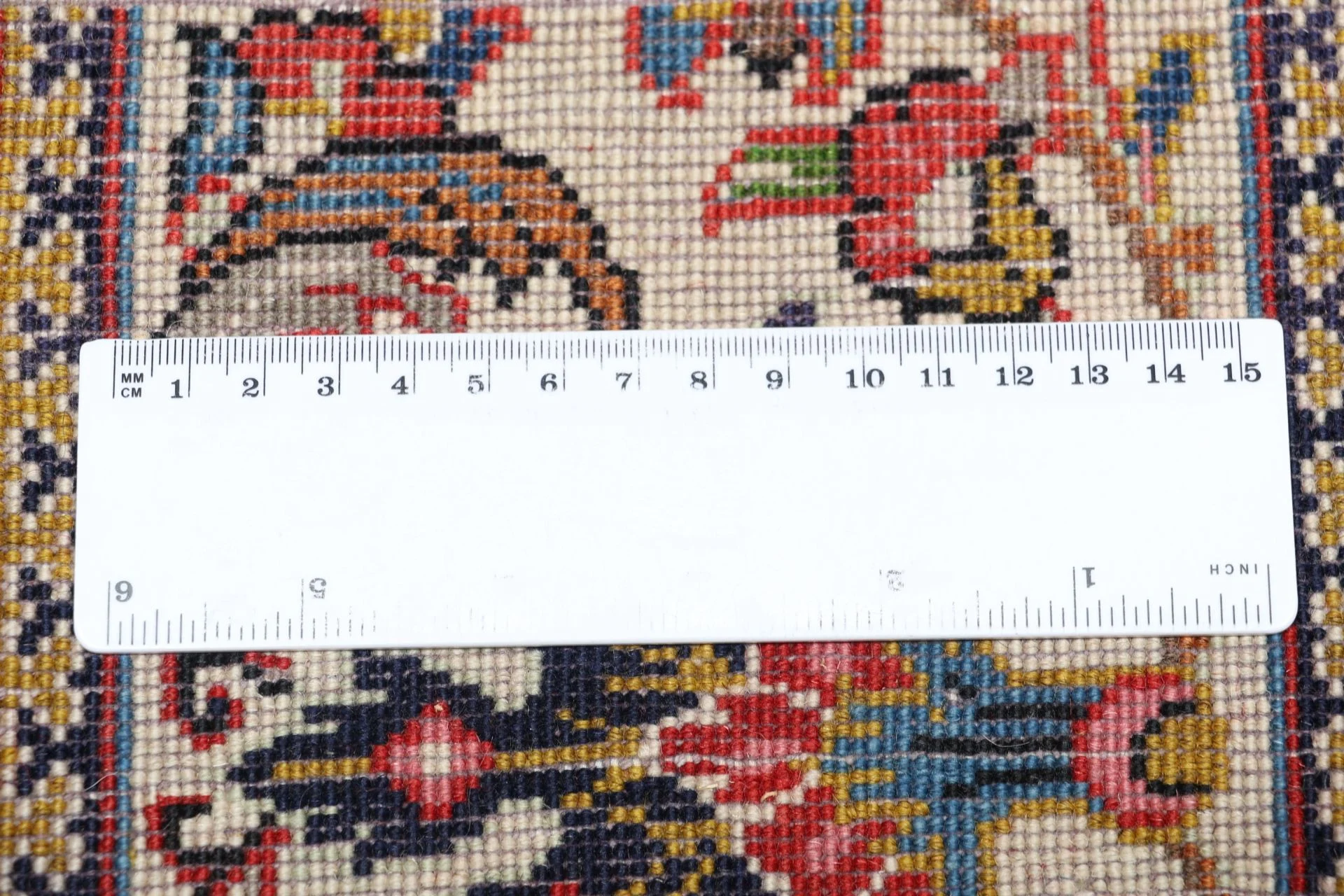 Sarouk Persian Rug — hand-knotted, 205 × 303 cm, Wool