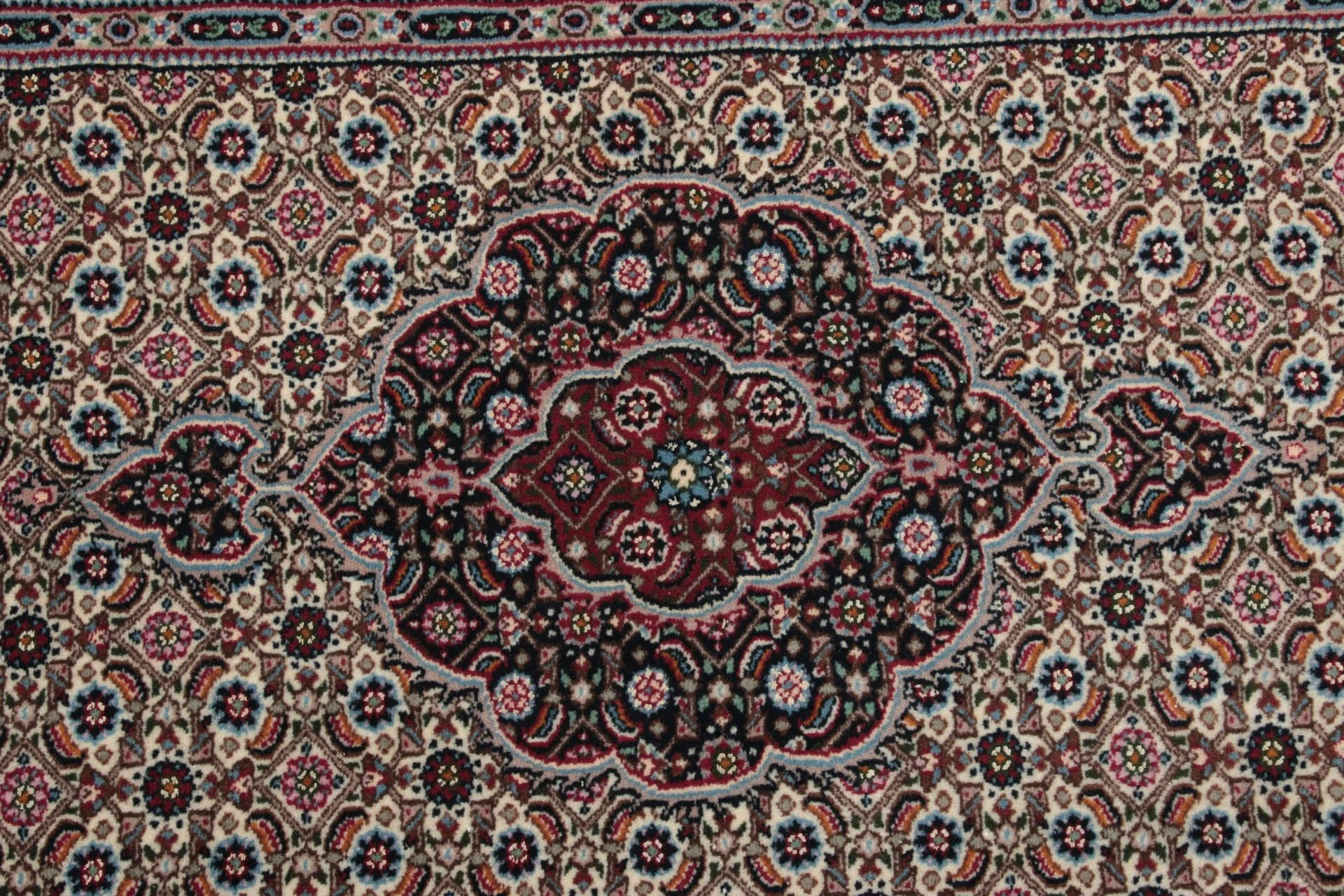 Moud Persian Rug — hand-knotted, 80 × 297 cm, Wool & Silk