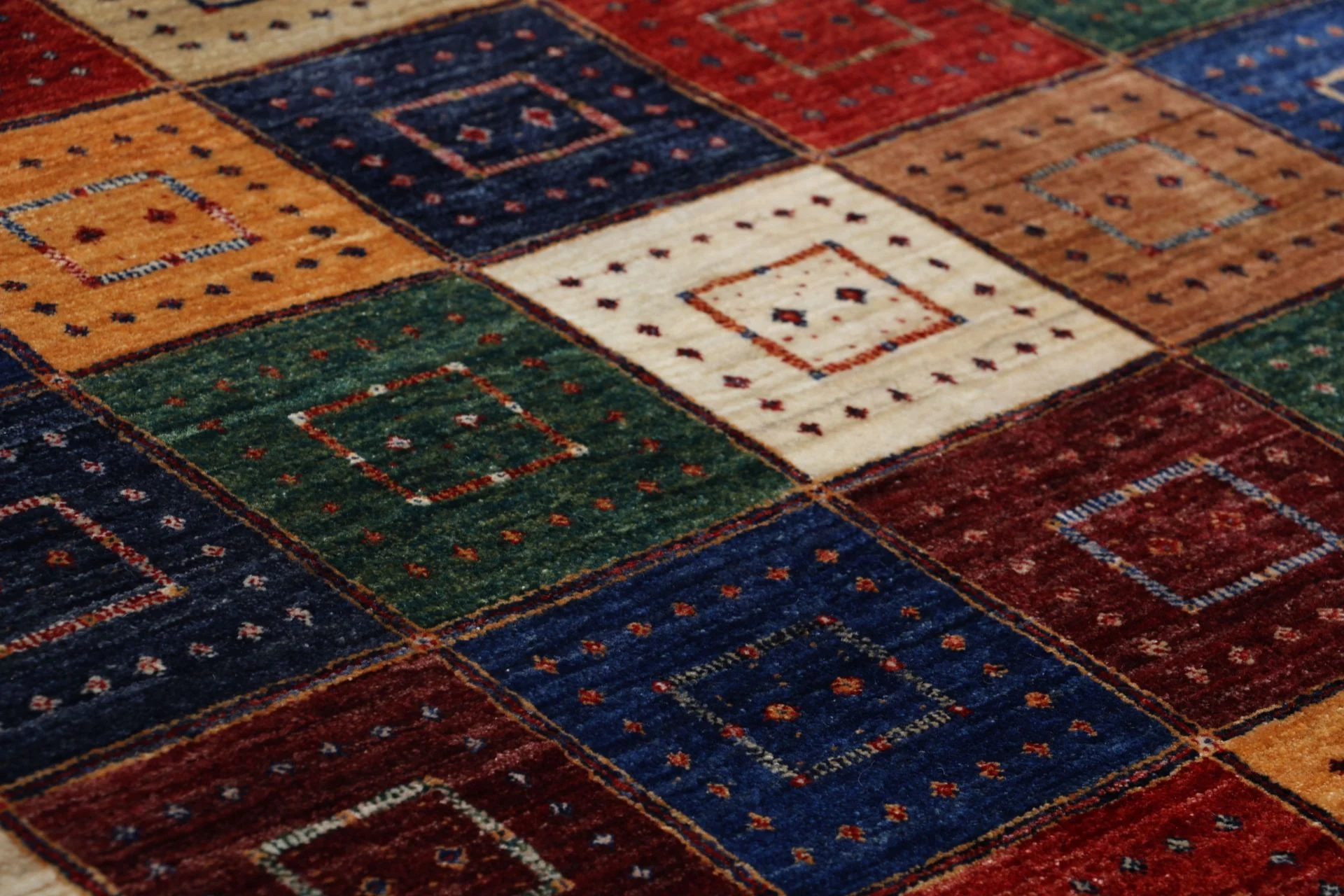 Hand-Knotted Wool Loribaft Indian Rug, 248 × 310 cm