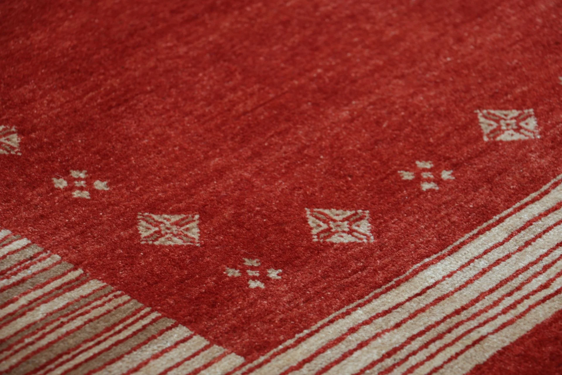 Hand-Knotted Wool Loribaft Persian Rug, 215 × 305 cm