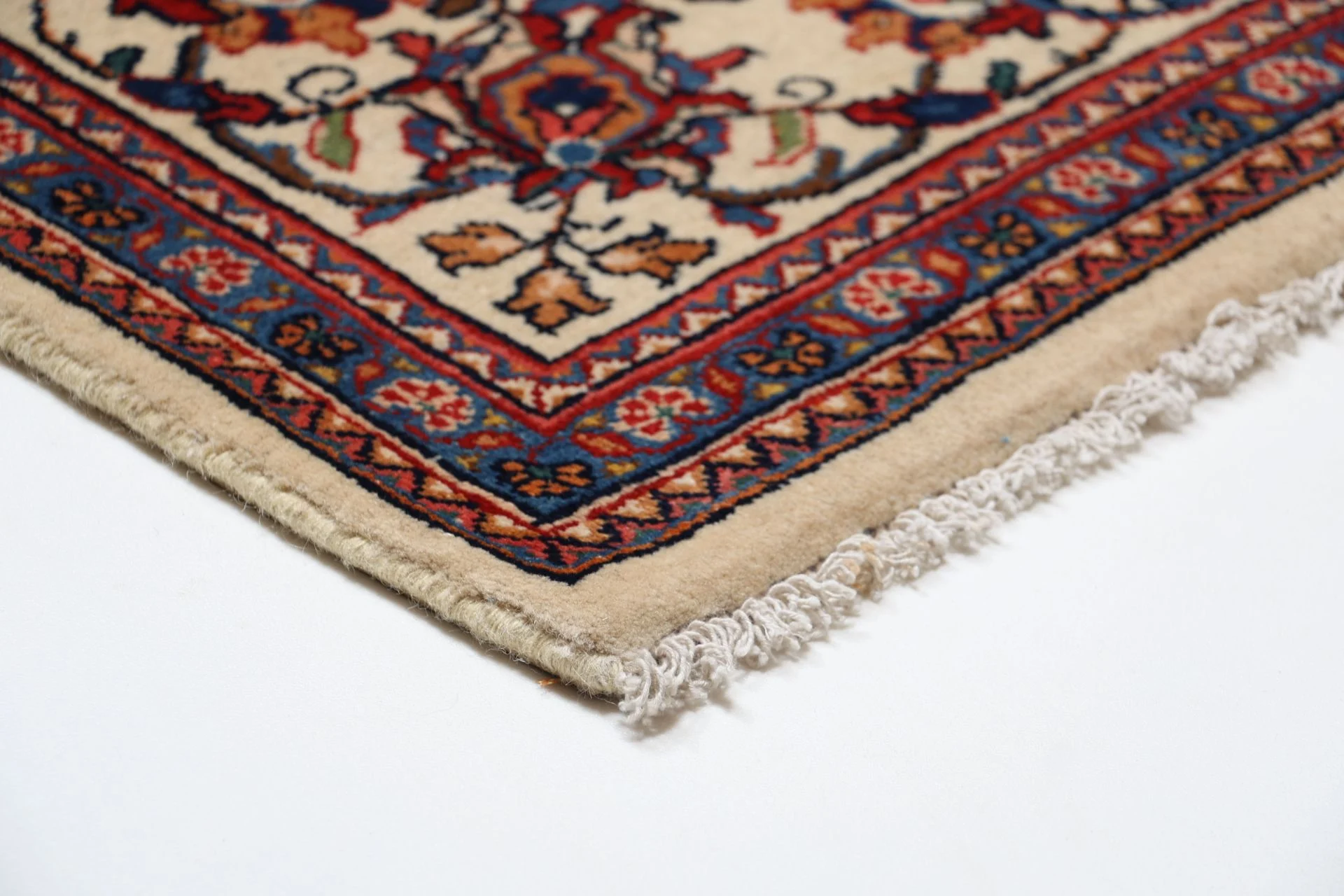 Sarouk Persian Rug — hand-knotted, 206 × 312 cm, Wool