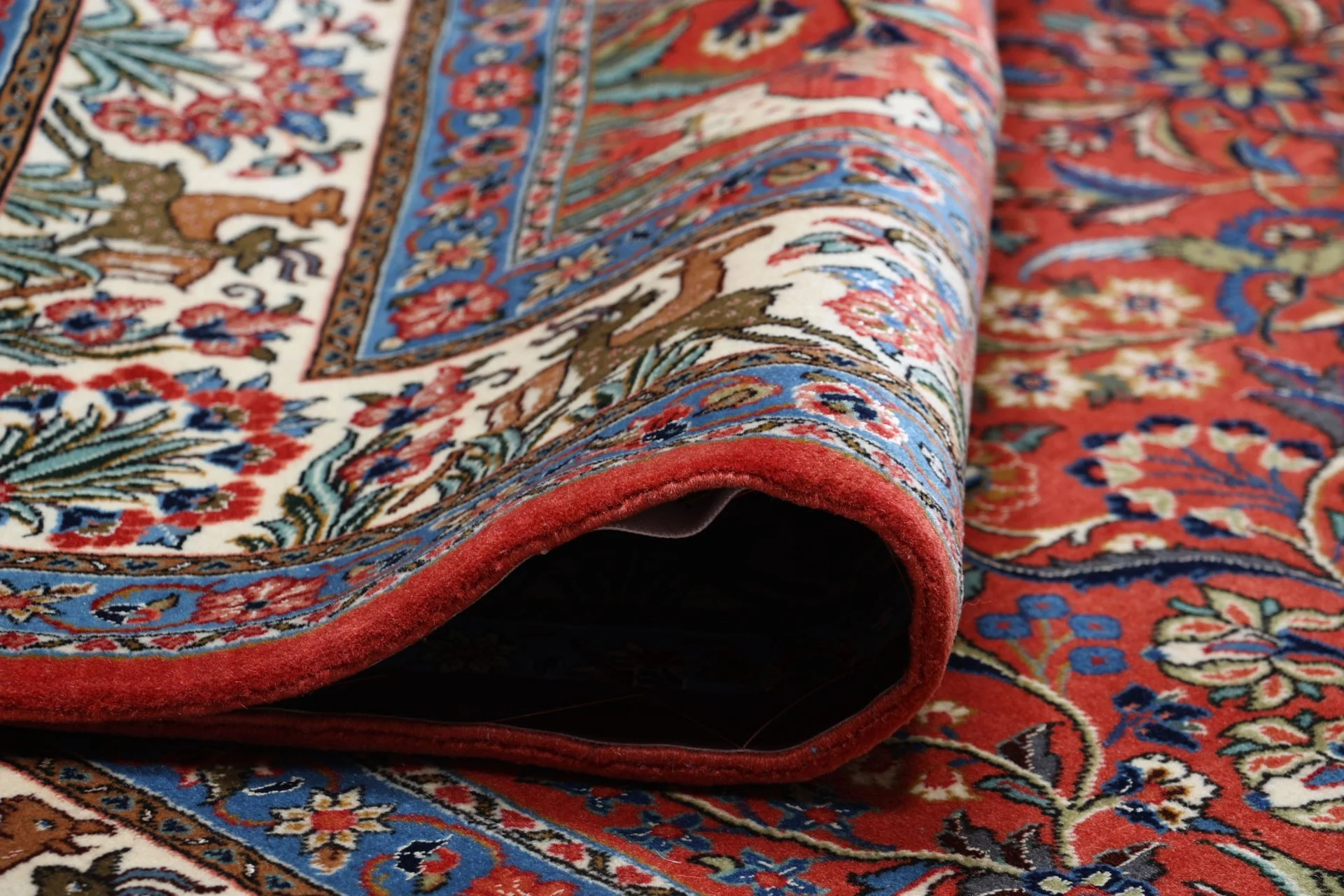 Sarouk Persian Rug — hand-knotted, 202 × 307 cm, Wool