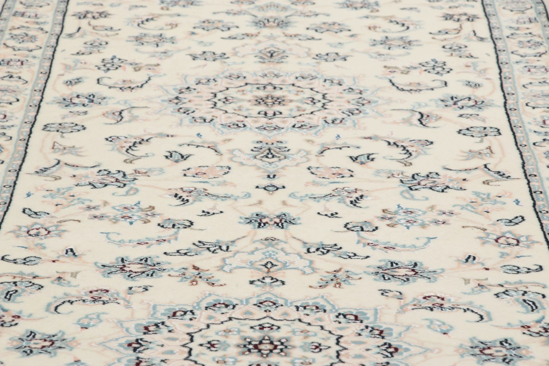 perserteppich-82-x-292-cm-schurwolle-seide-handgeknupft-laufer-3 Persian Rug — hand-knotted, 82 × 292 cm, Wool & Silk