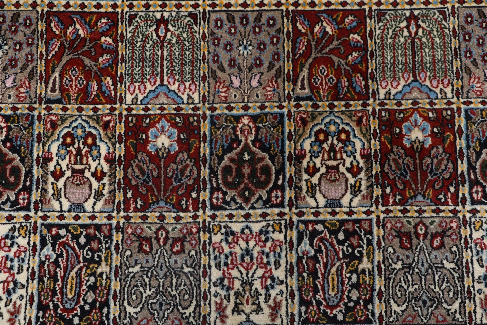 Hand-Knotted Wool Moud Persian Rug, 198 × 300 cm