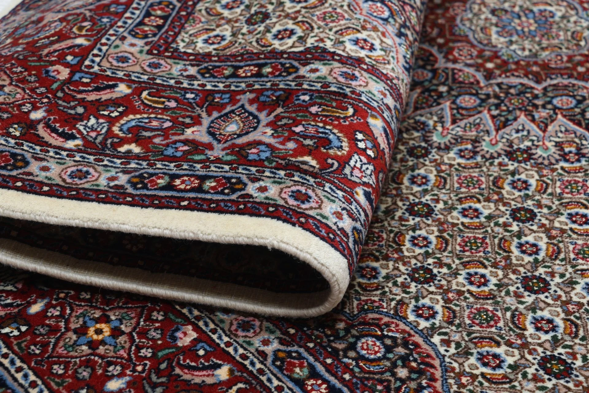 perserteppich-moud-166-x-236-cm-schurwolle-und-seide-handgeknupft-20 Hand-Knotted Wool & Silk Moud Persian Rug, 166 × 236 cm