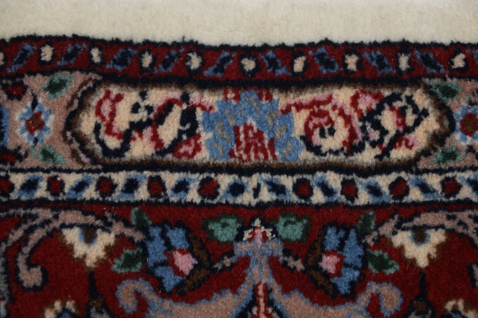 perserteppich-moud-166-x-236-cm-schurwolle-und-seide-handgeknupft-22 Hand-Knotted Wool & Silk Moud Persian Rug, 166 × 236 cm