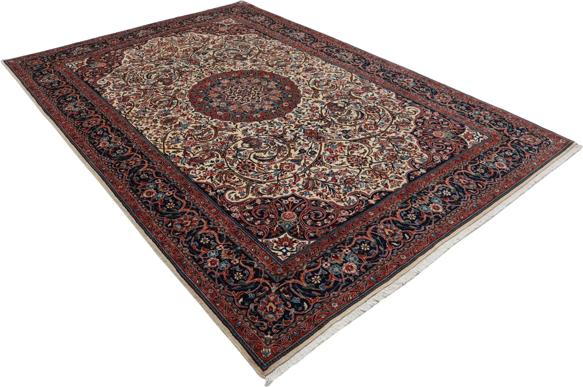 Hand-Knotted Wool Sarouk Persian Rug, 207 × 305 cm