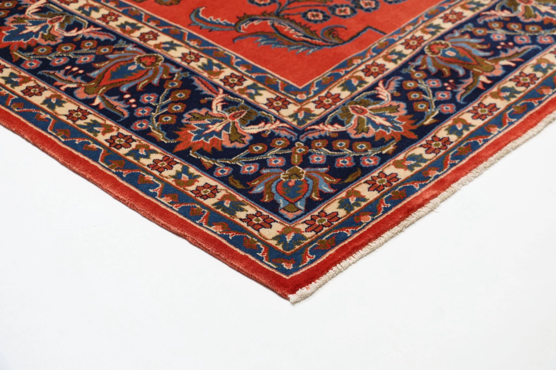 Sarouk Persian Rug 212 × 303 cm, Wool, hand-knotted