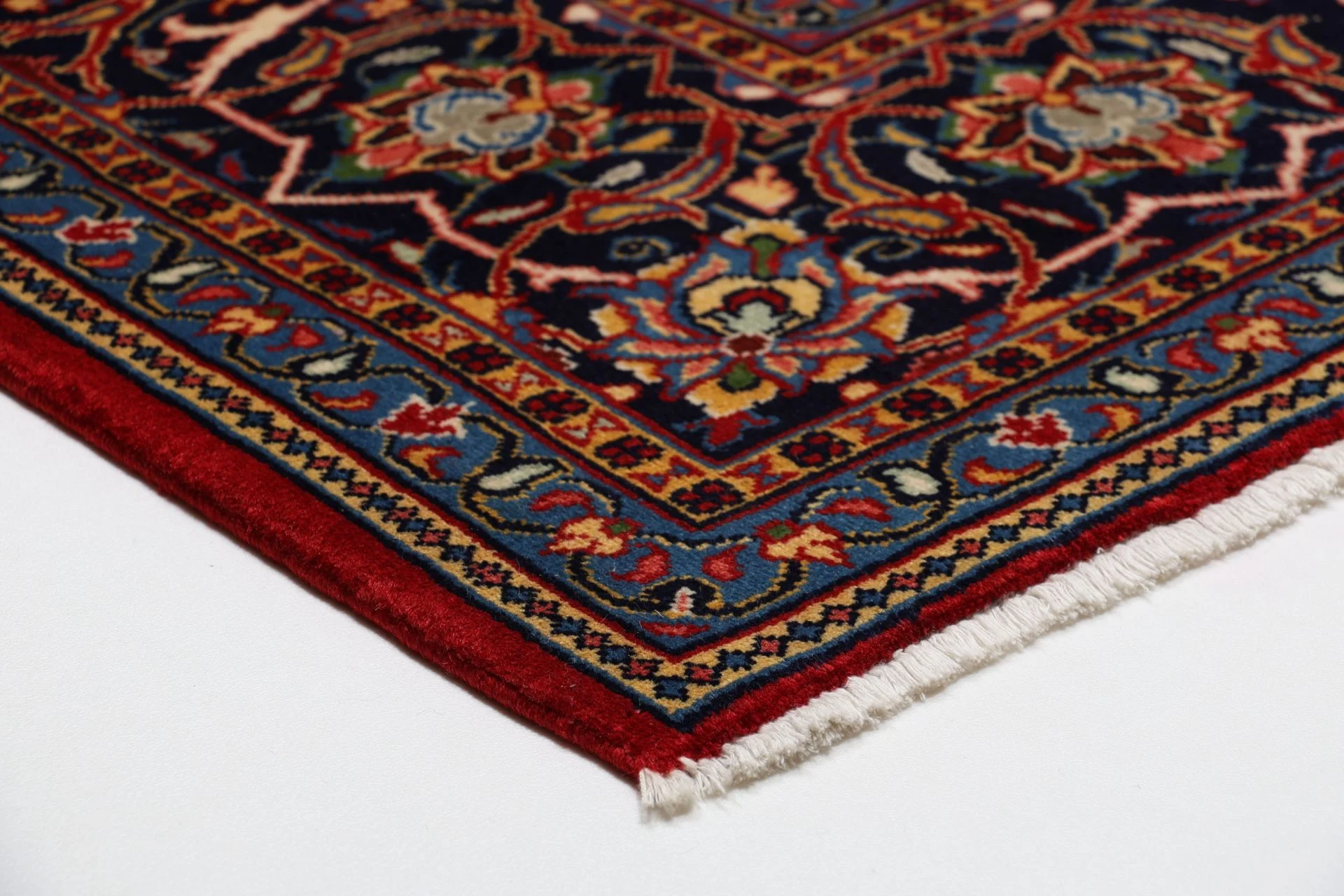 Hand-Knotted Wool Sarouk Persian Rug, 262 × 345 cm