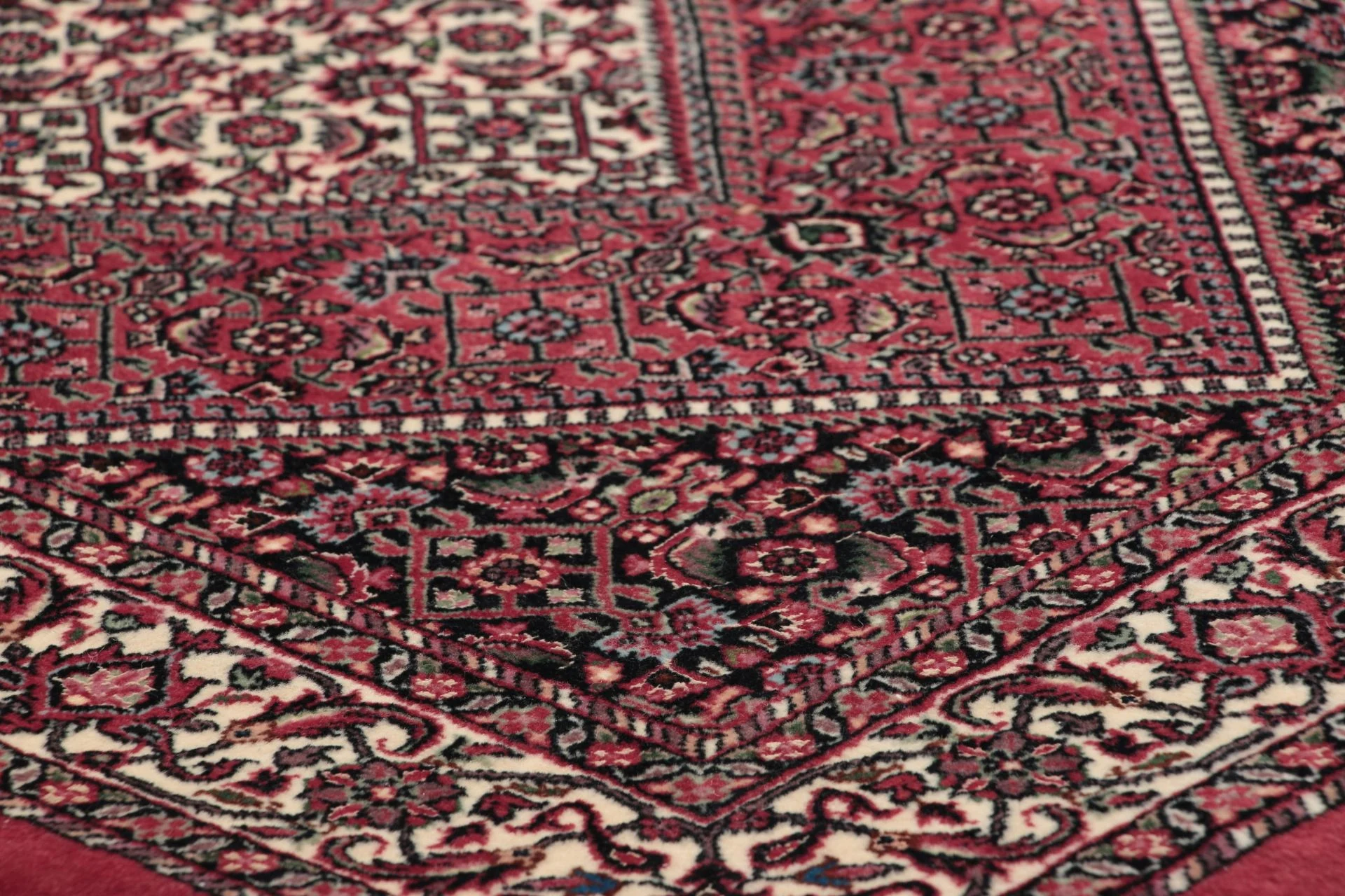 perserteppich-bidjar-83-x-405-cm-schurwolle-seide-handgeknupft-8 Hand-Knotted Wool & Silk Bijar Persian Rug, 83 × 405 cm