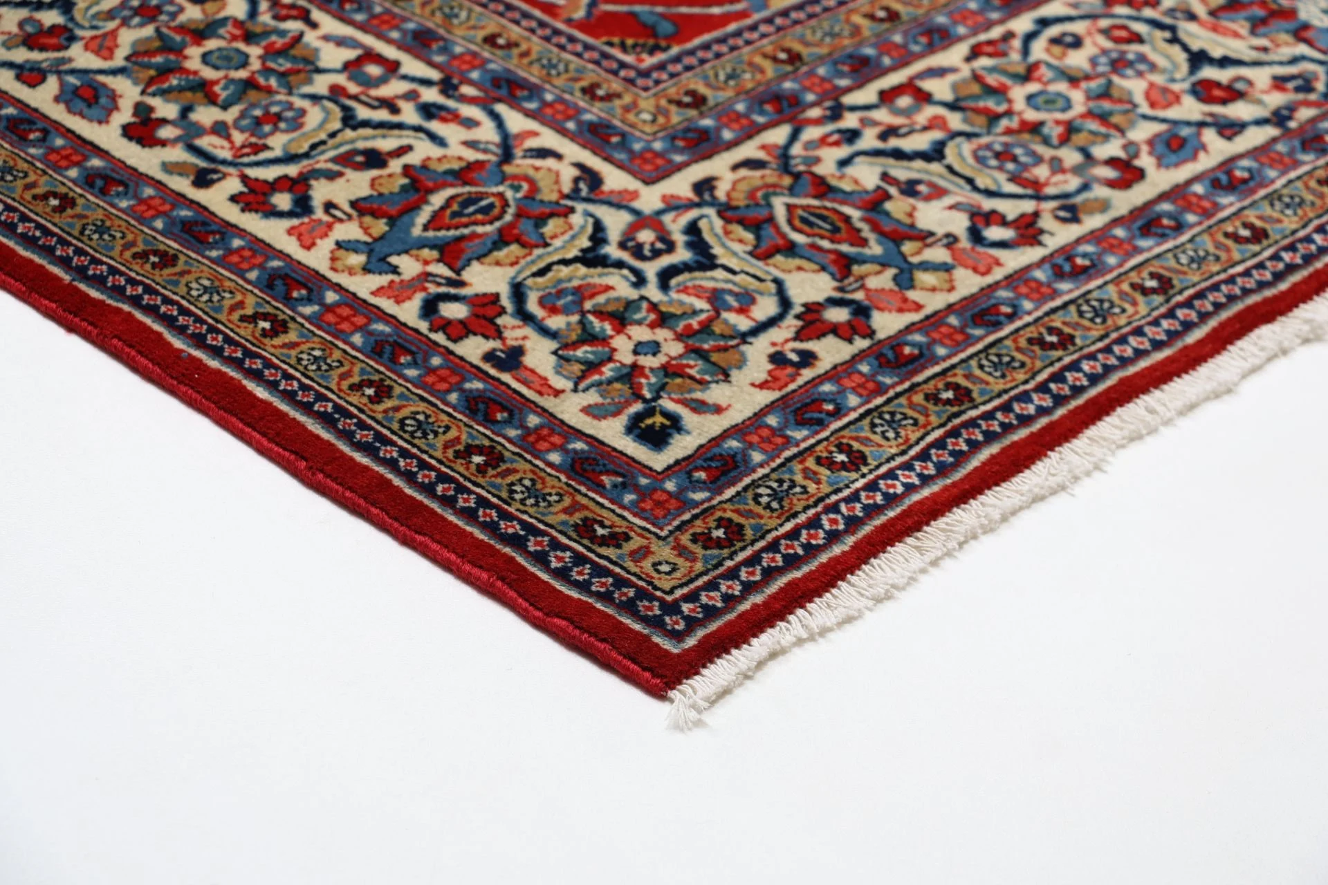 Hand-Knotted Wool Sarouk Persian Rug, 218 × 320 cm