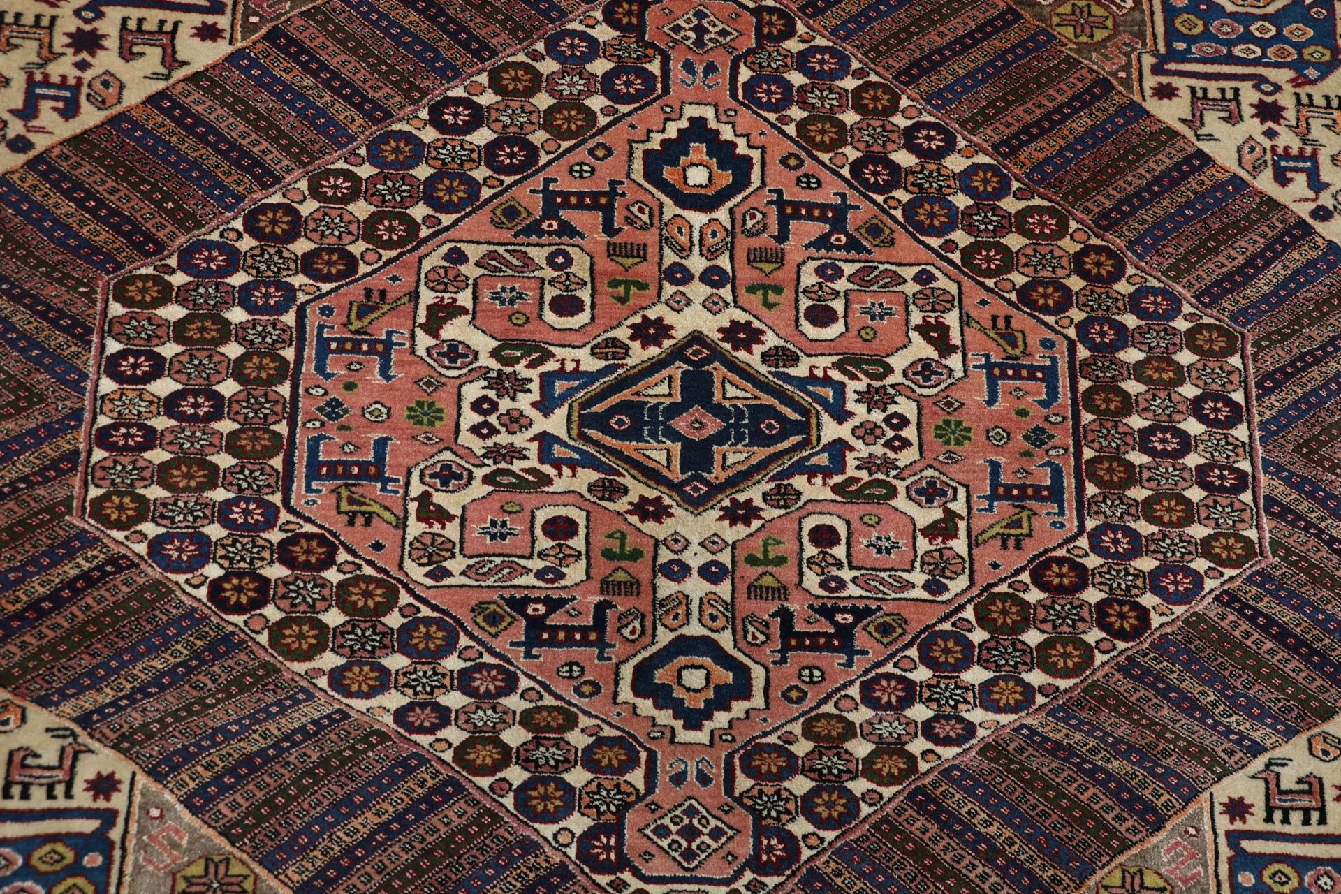 Qashqai Persian Rug 205 × 300 cm, Wool, hand-knotted