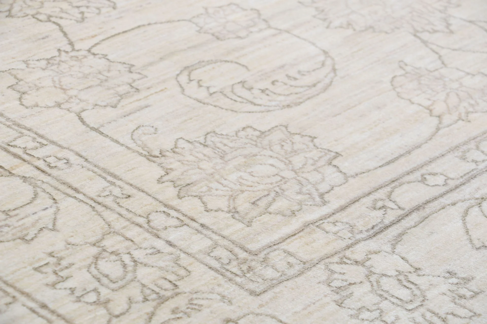 Loribaft Persian Rug — hand-knotted, 207 × 315 cm, Wool