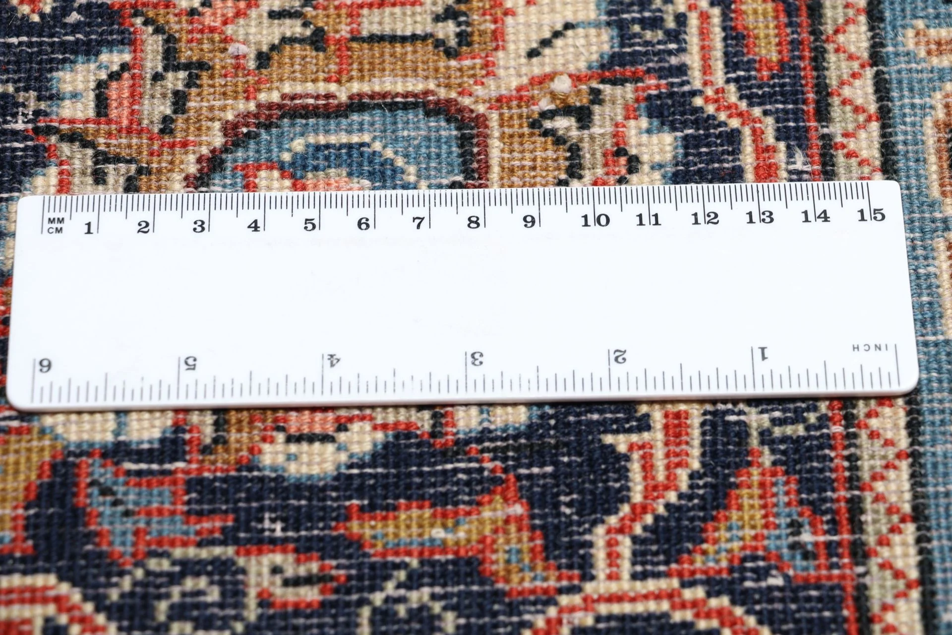 Sarouk Persian Rug — hand-knotted, 265 × 366 cm, Wool