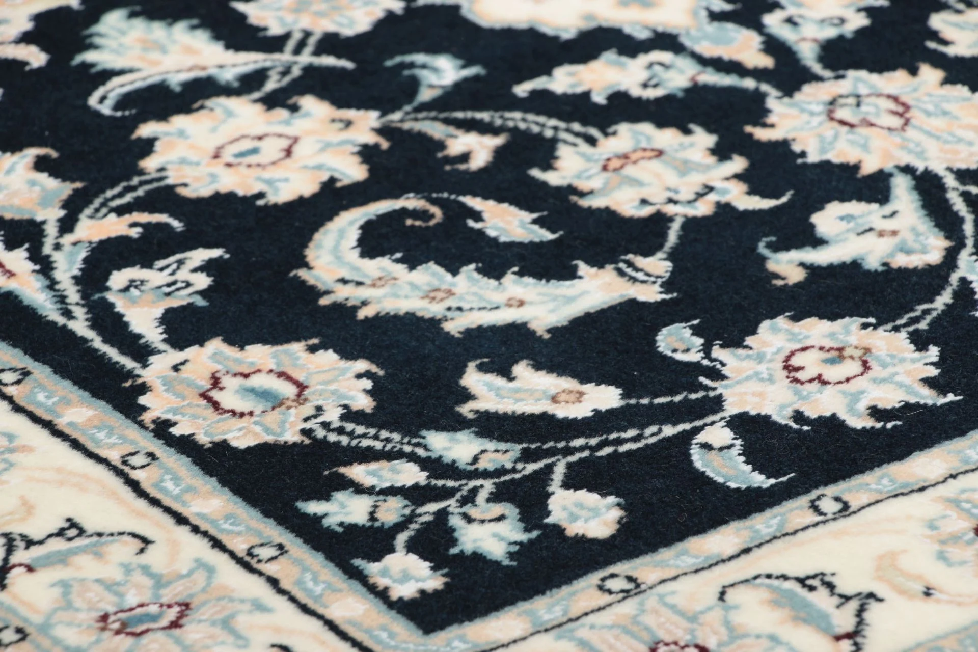 perserteppich-80-x-300-cm-schurwolle-seide-handgeknupft-laufer-6 Hand-Knotted Wool & Silk Persian Rug, 80 × 300 cm
