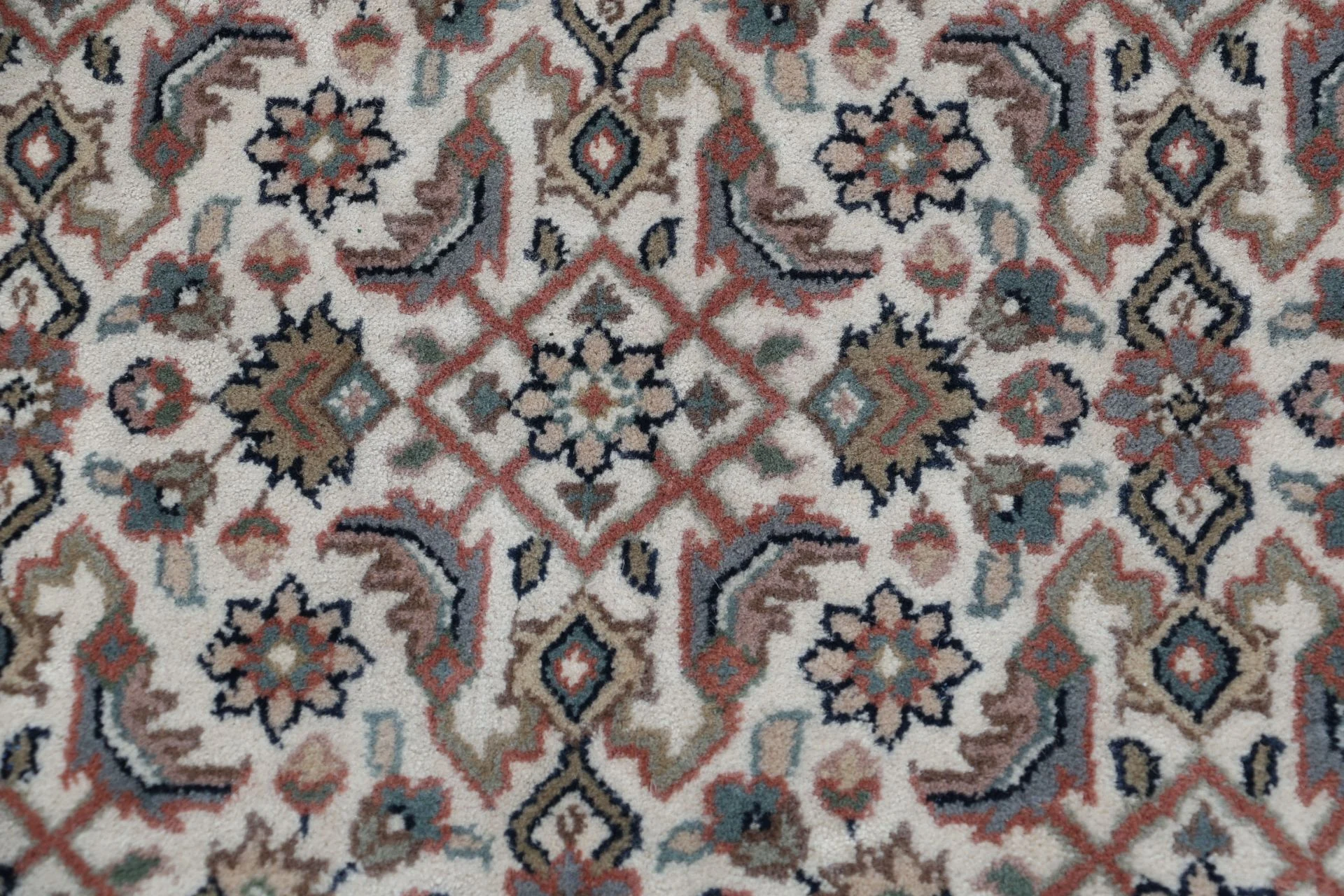 Bijar Indian Rug — hand-knotted, 246 × 246 cm, Wool