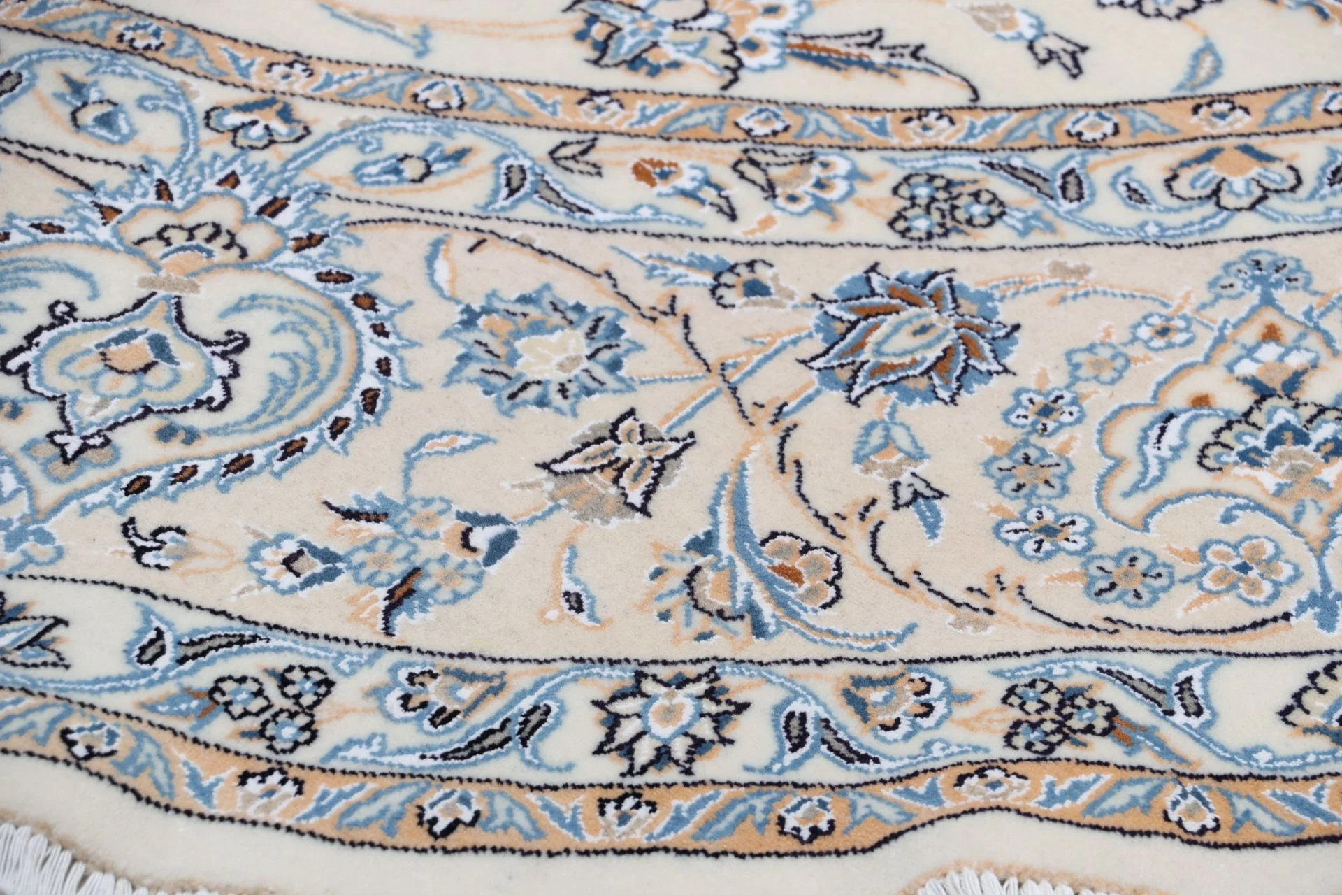 Hand-Knotted Wool Nain Persian Rug, 250 × 250 cm