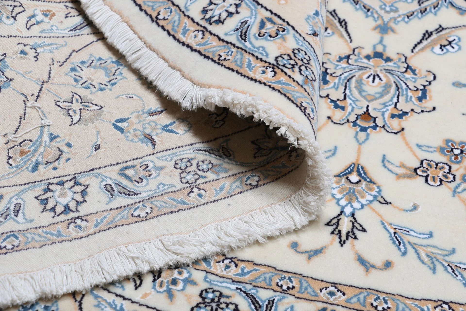 Hand-Knotted Wool Nain Persian Rug, 250 × 250 cm