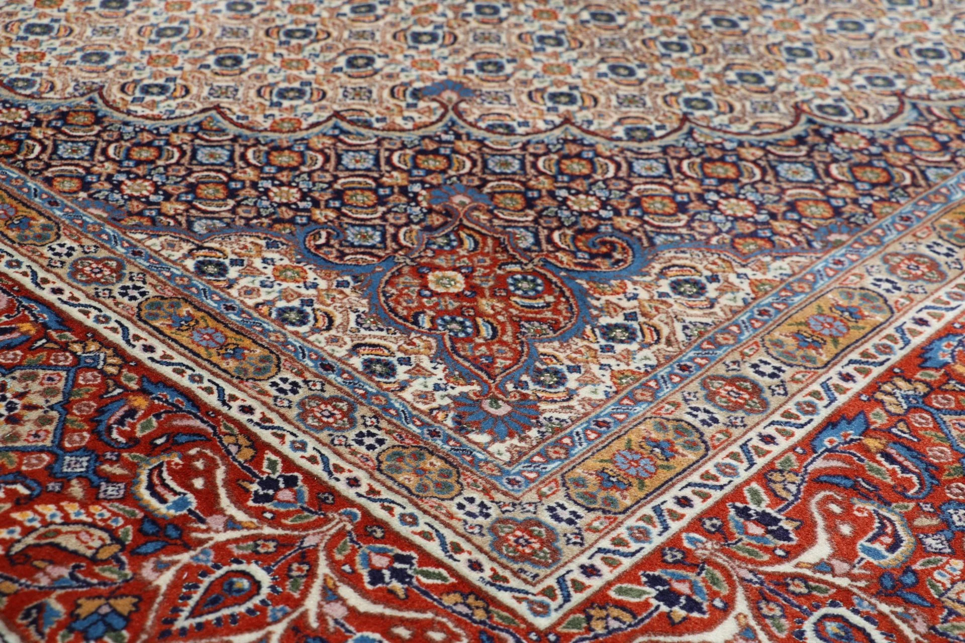 Moud Persian Rug 250 × 347 cm, Wool, hand-knotted
