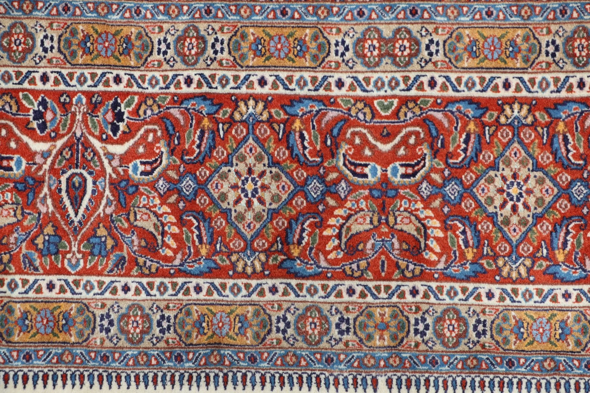 Moud Persian Rug 250 × 347 cm, Wool, hand-knotted