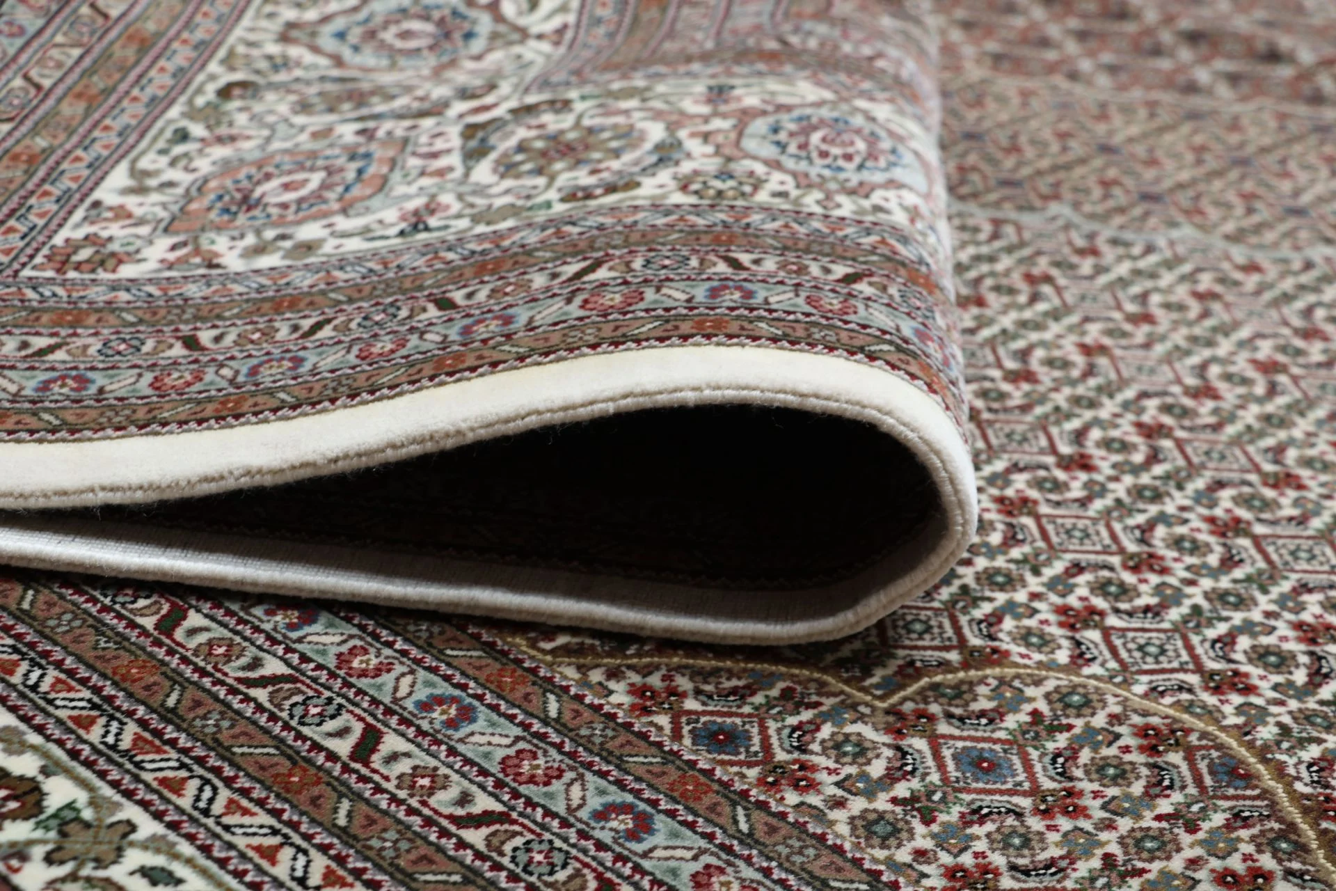 Hand-Knotted Wool Tabriz Indian Rug, 299 × 391 cm