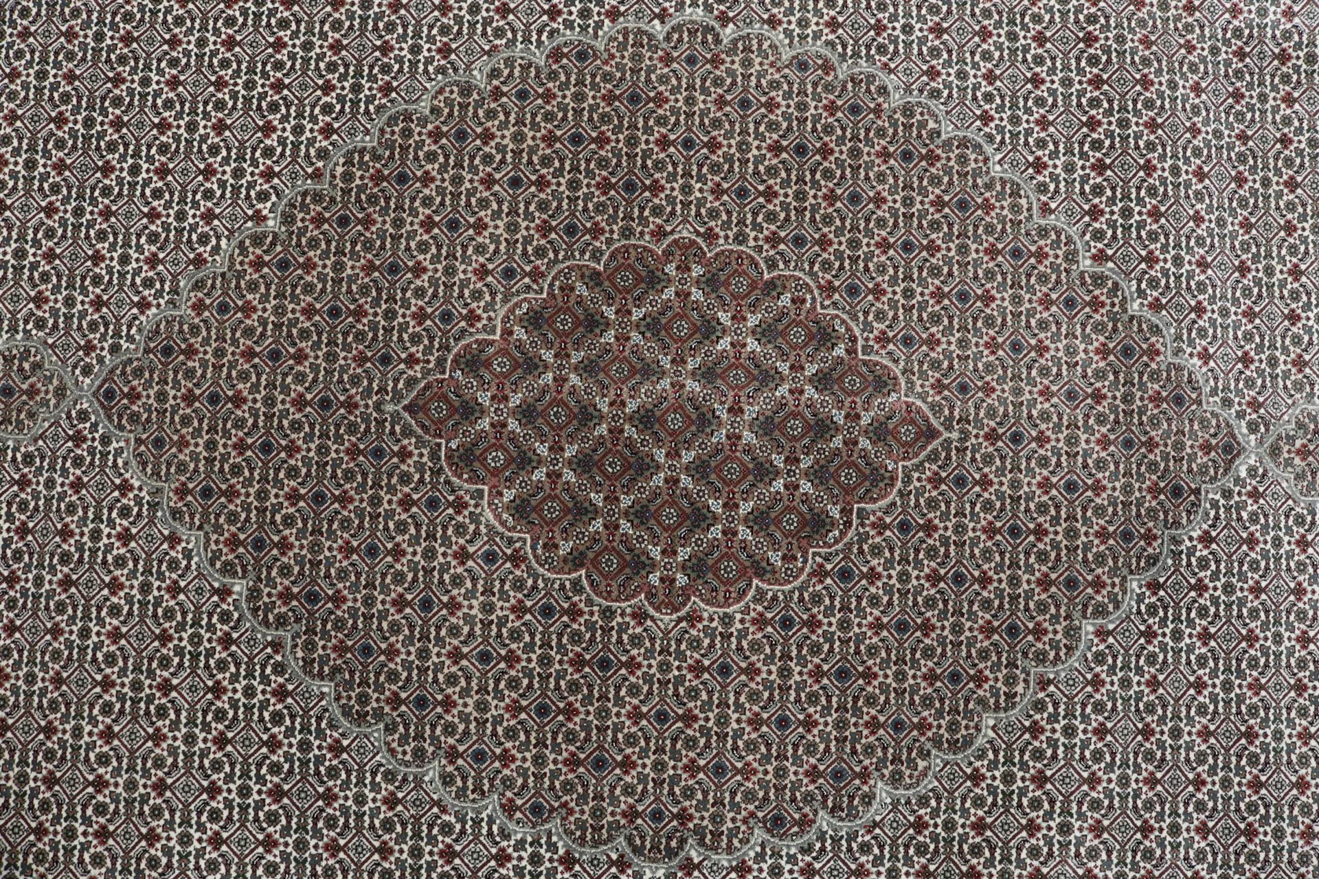 Hand-Knotted Wool Tabriz Indian Rug, 298 × 397 cm