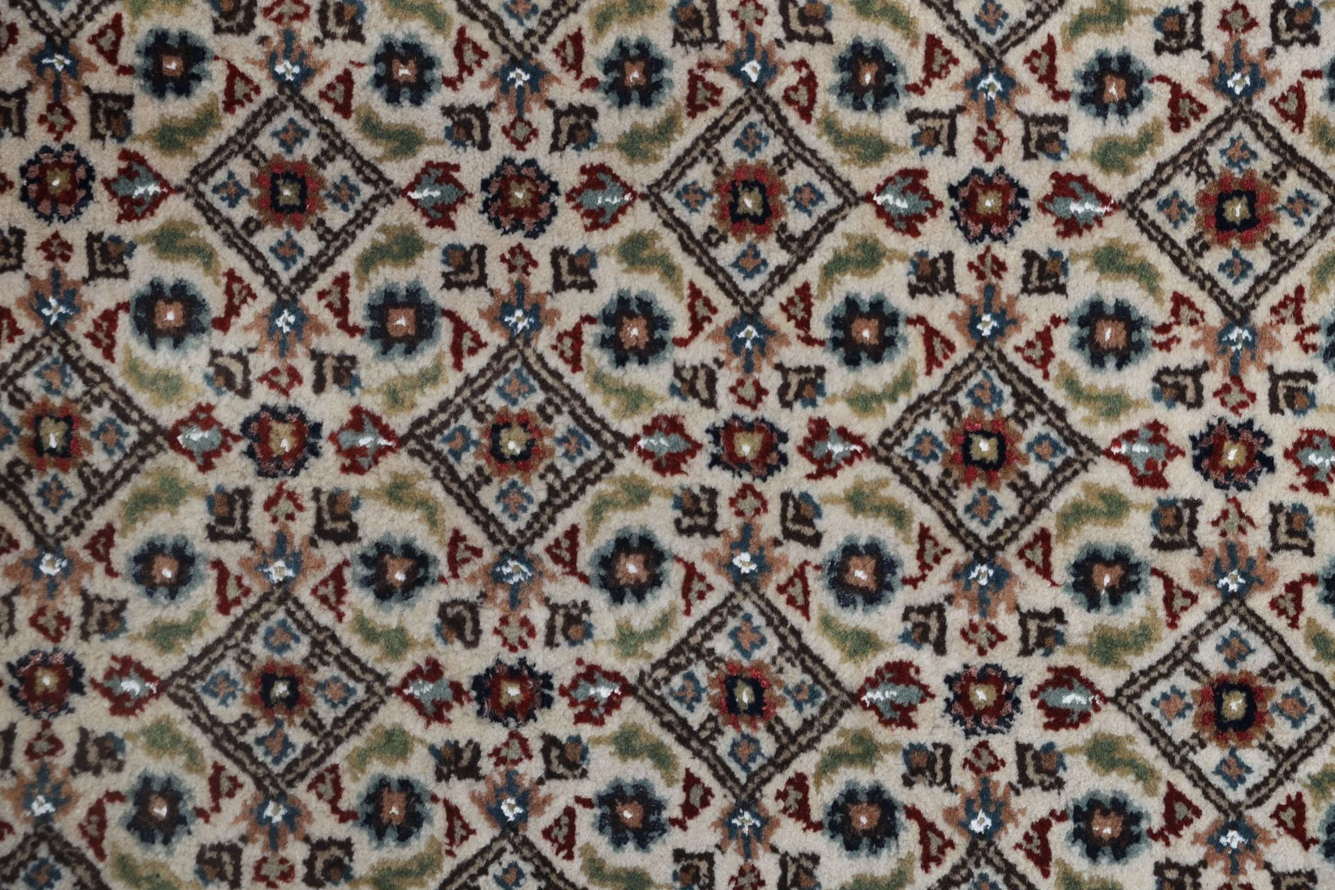 Moud Indian Rug — hand-knotted, 299 × 397 cm, Wool