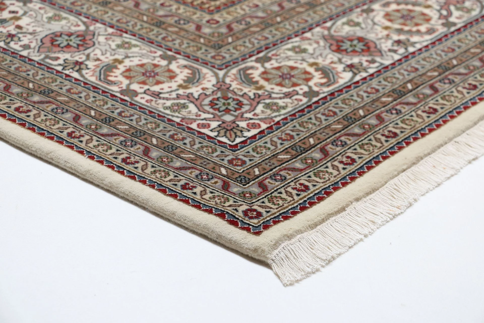 Hand-Knotted Wool Tabriz Indian Rug, 252 × 354 cm