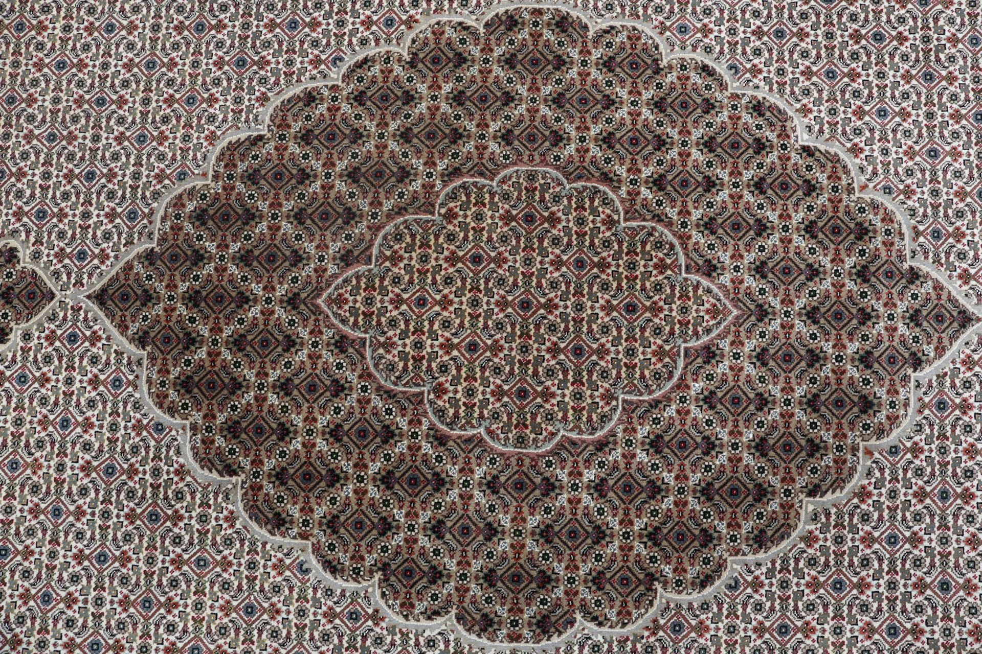 Hand-Knotted Wool Tabriz Indian Rug, 252 × 354 cm