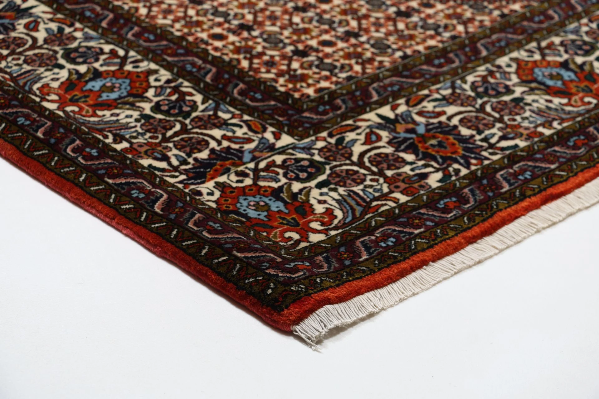 Hand-Knotted Wool Bijar Persian Rug, 253 × 356 cm