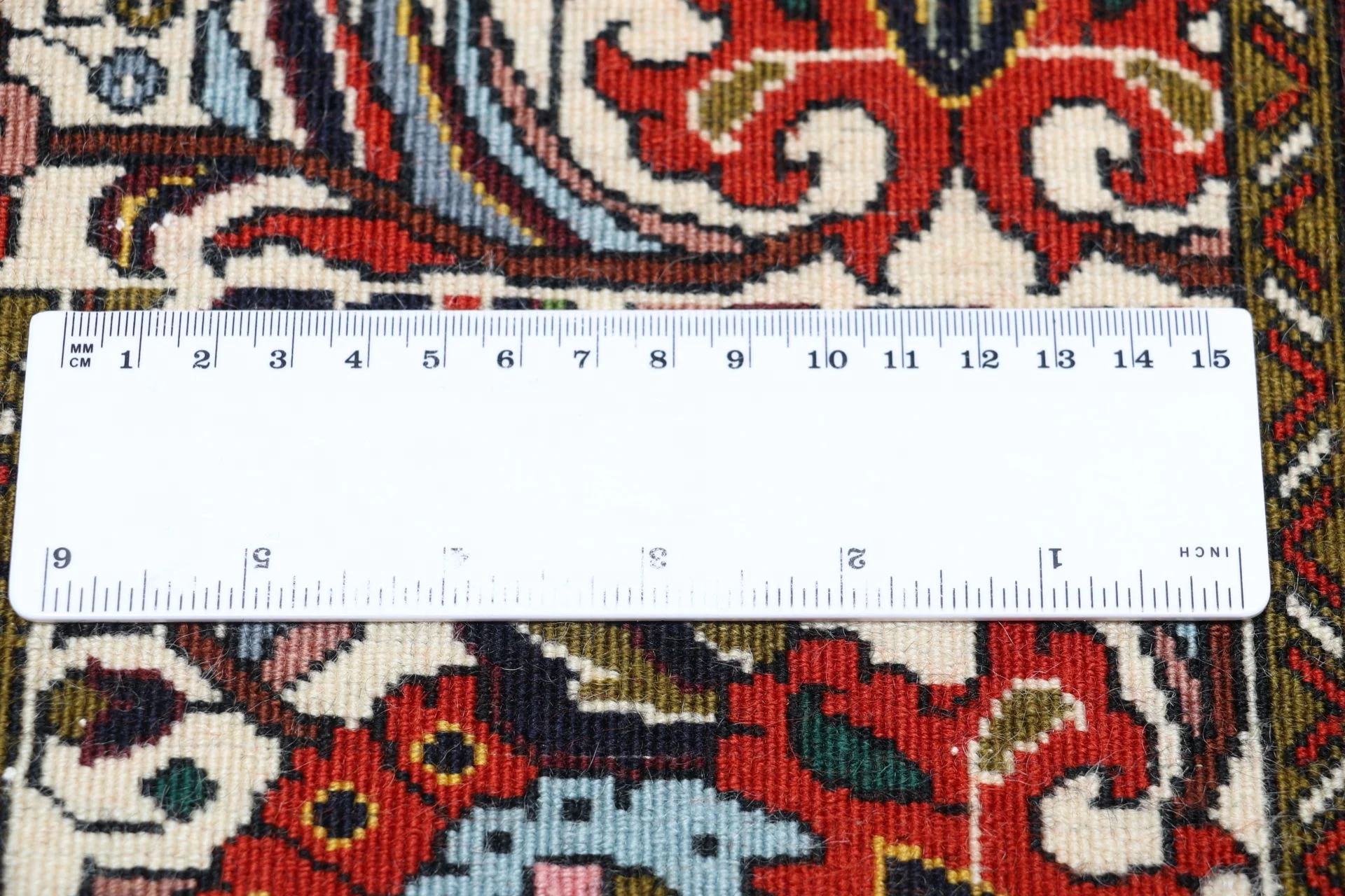 Hand-Knotted Wool Bijar Persian Rug, 253 × 356 cm