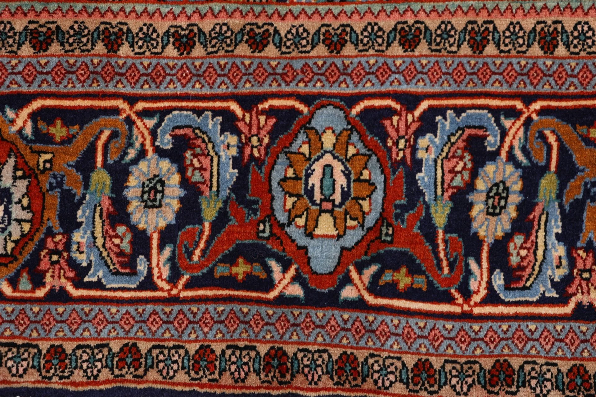 Bijar Persian Rug 235 × 340 cm, Wool, hand-knotted