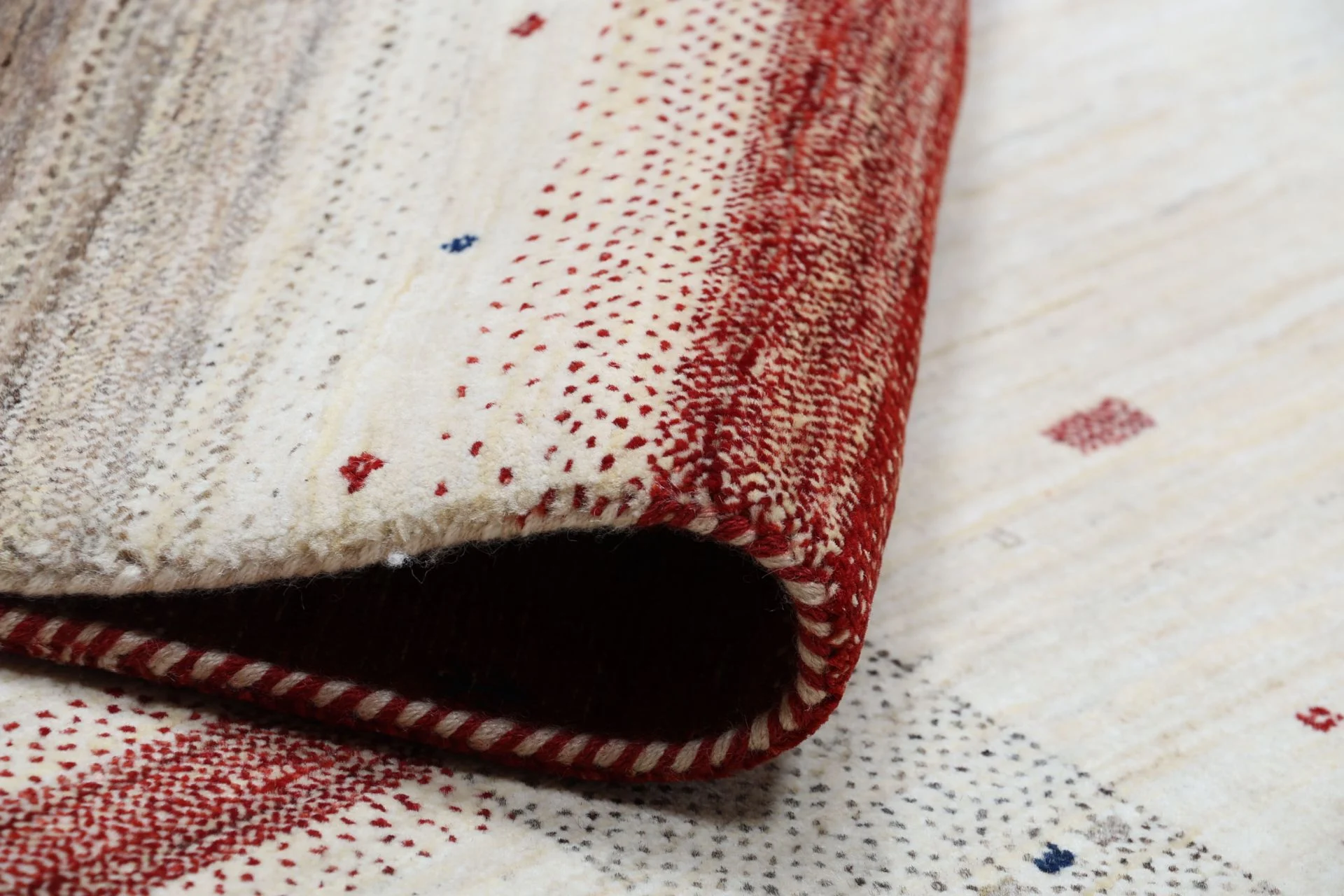 Hand-Knotted Wool Loribaft Indian Rug, 201 × 300 cm