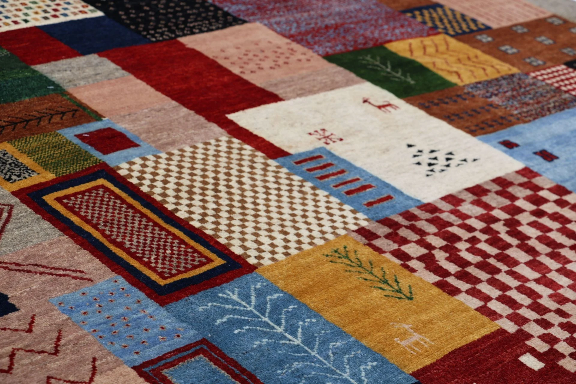 Hand-Knotted Wool Loribaft Indian Rug, 204 × 309 cm