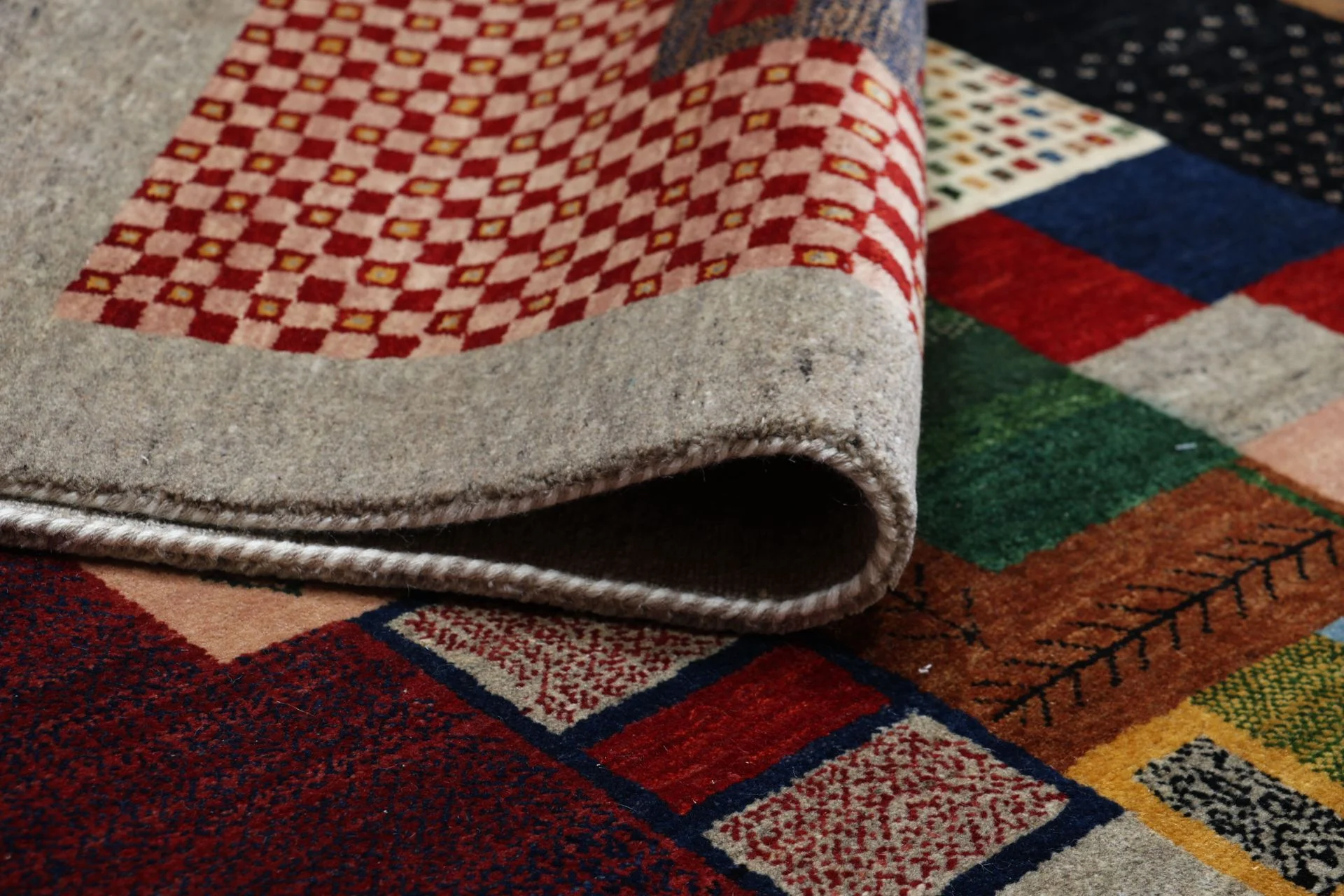 Hand-Knotted Wool Loribaft Indian Rug, 204 × 309 cm