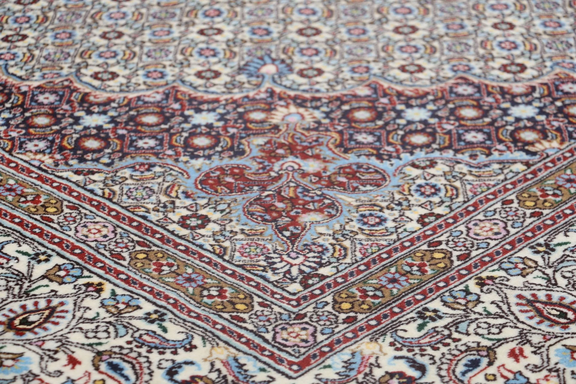 Moud Persian Rug — hand-knotted, 195 × 305 cm, Wool