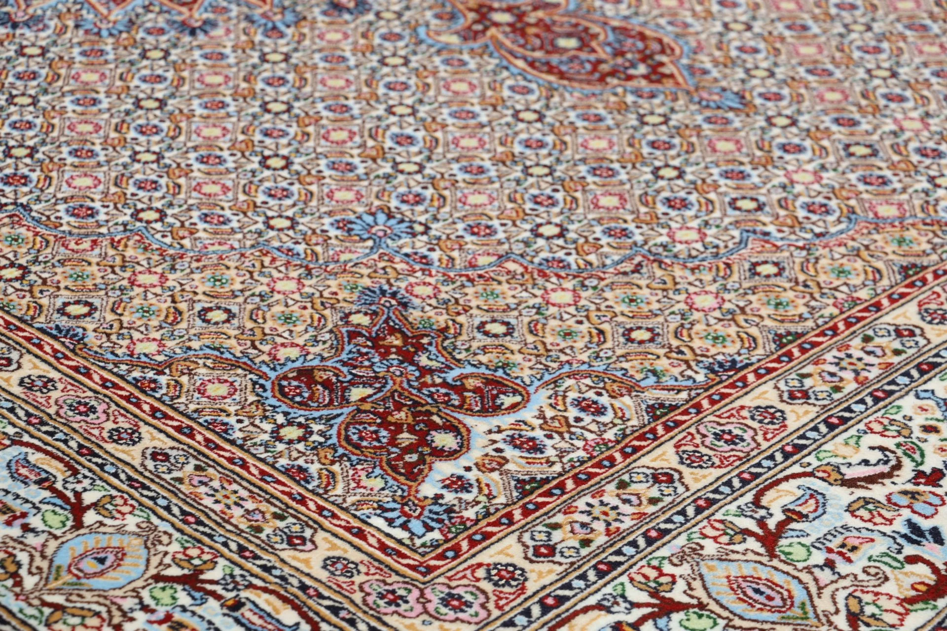 Moud Persian Rug 190 × 290 cm, Wool, hand-knotted