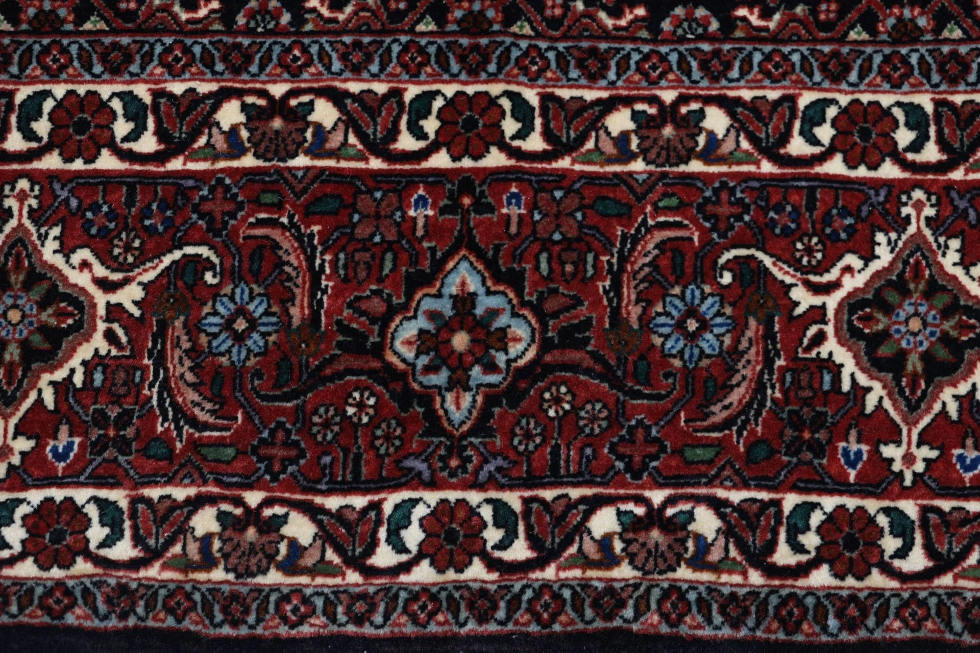 Bijar Persian Rug 214 × 307 cm, Wool, hand-knotted