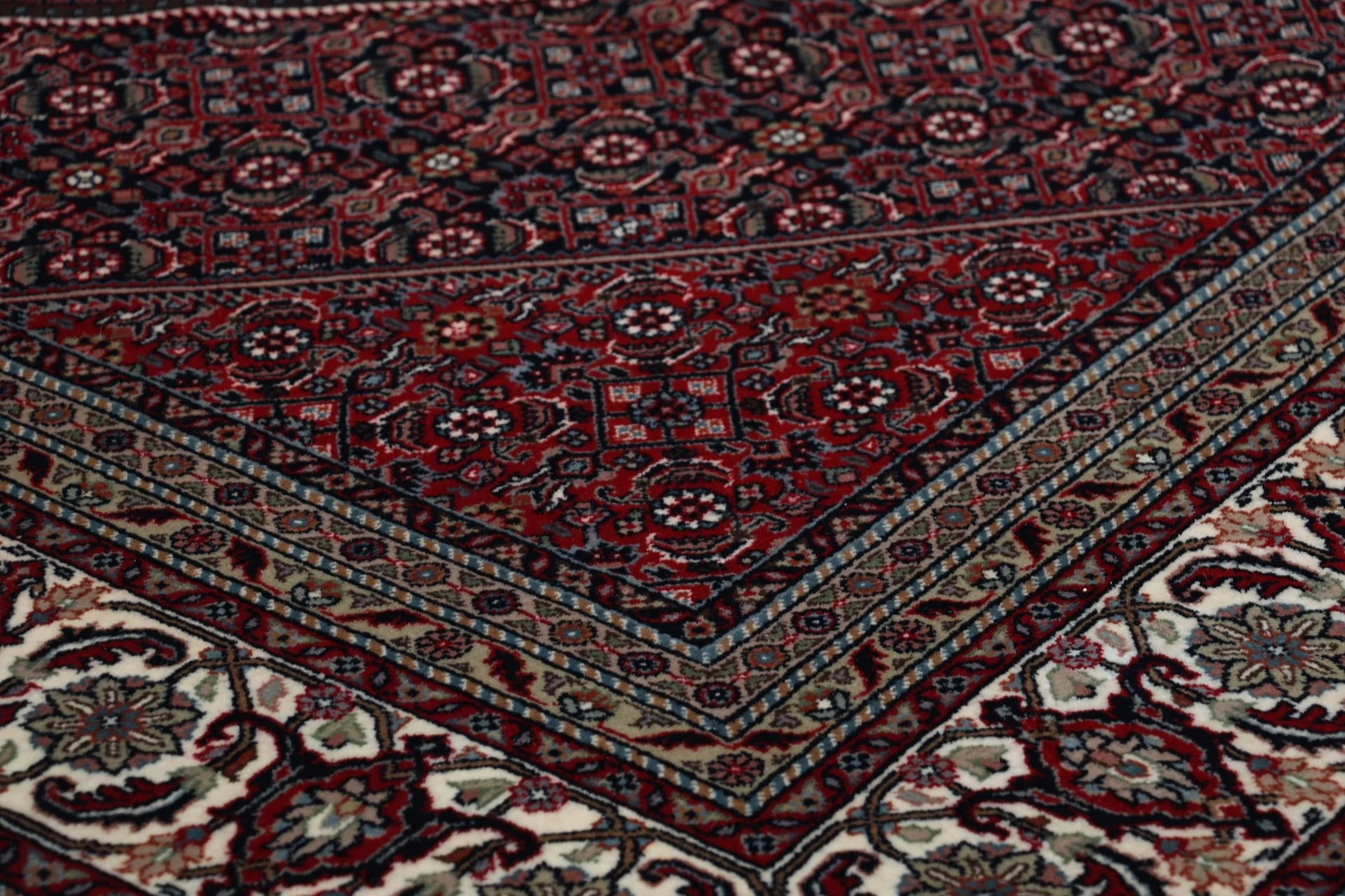 Hand-Knotted Wool Bijar Indian Rug, 251 × 306 cm