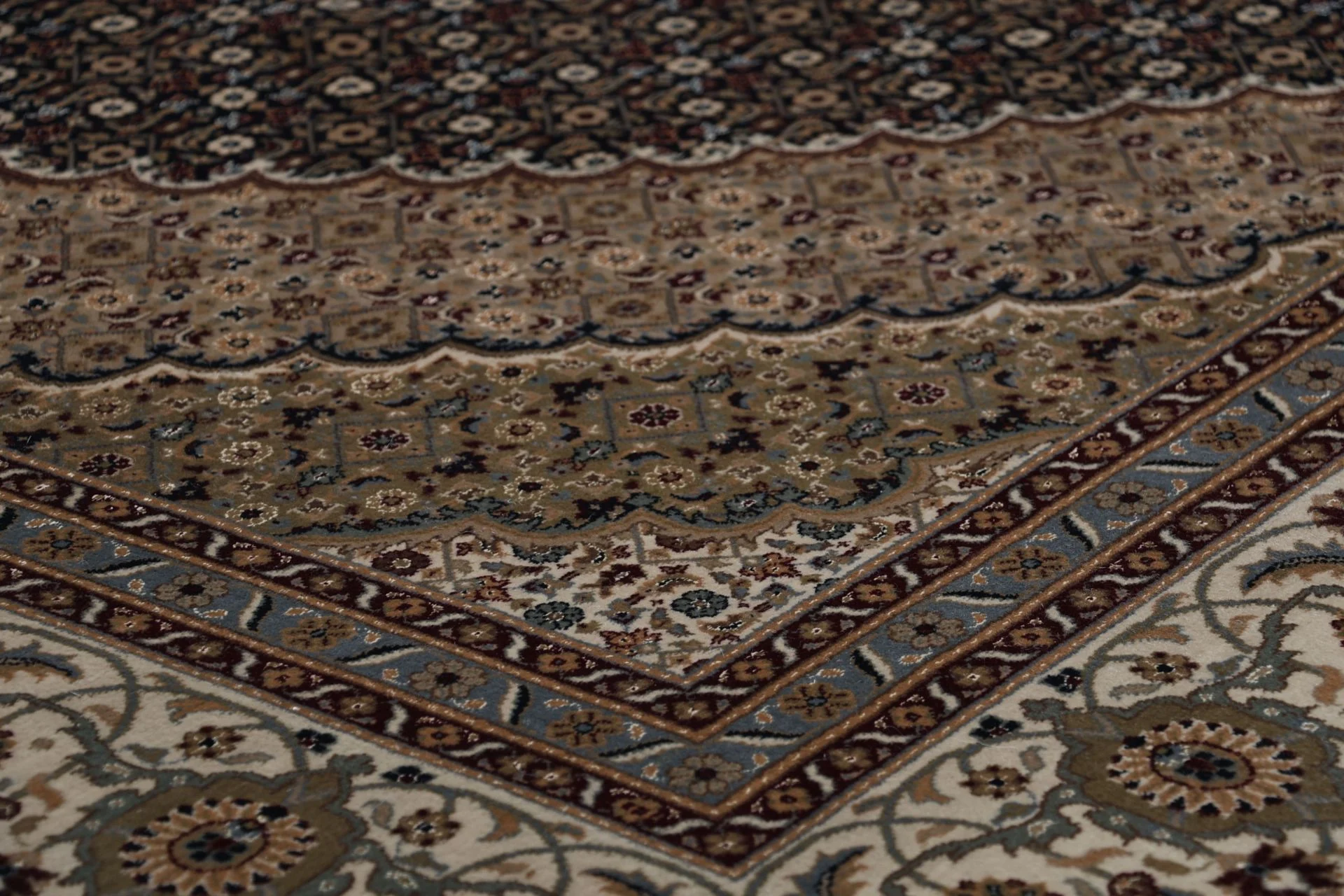Hand-Knotted Wool Tabriz Indian Rug, 253 × 304 cm