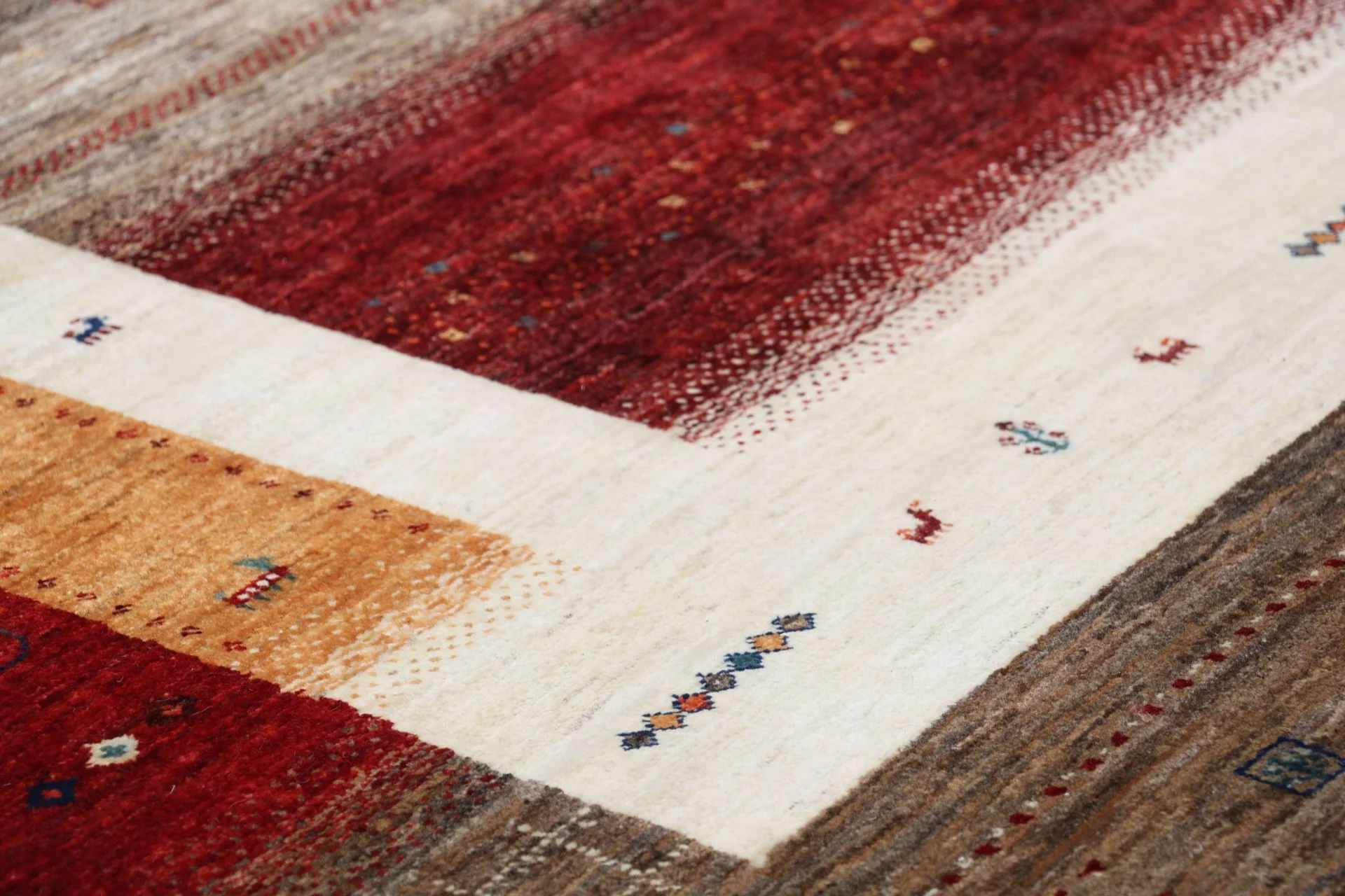 Loribaft Indian Rug — hand-knotted, 258 × 355 cm, Wool