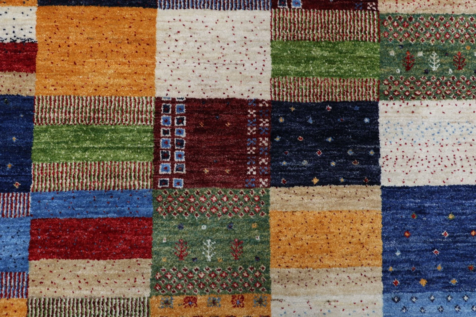 Loribaft Indian Rug 253 × 349 cm, Wool, hand-knotted