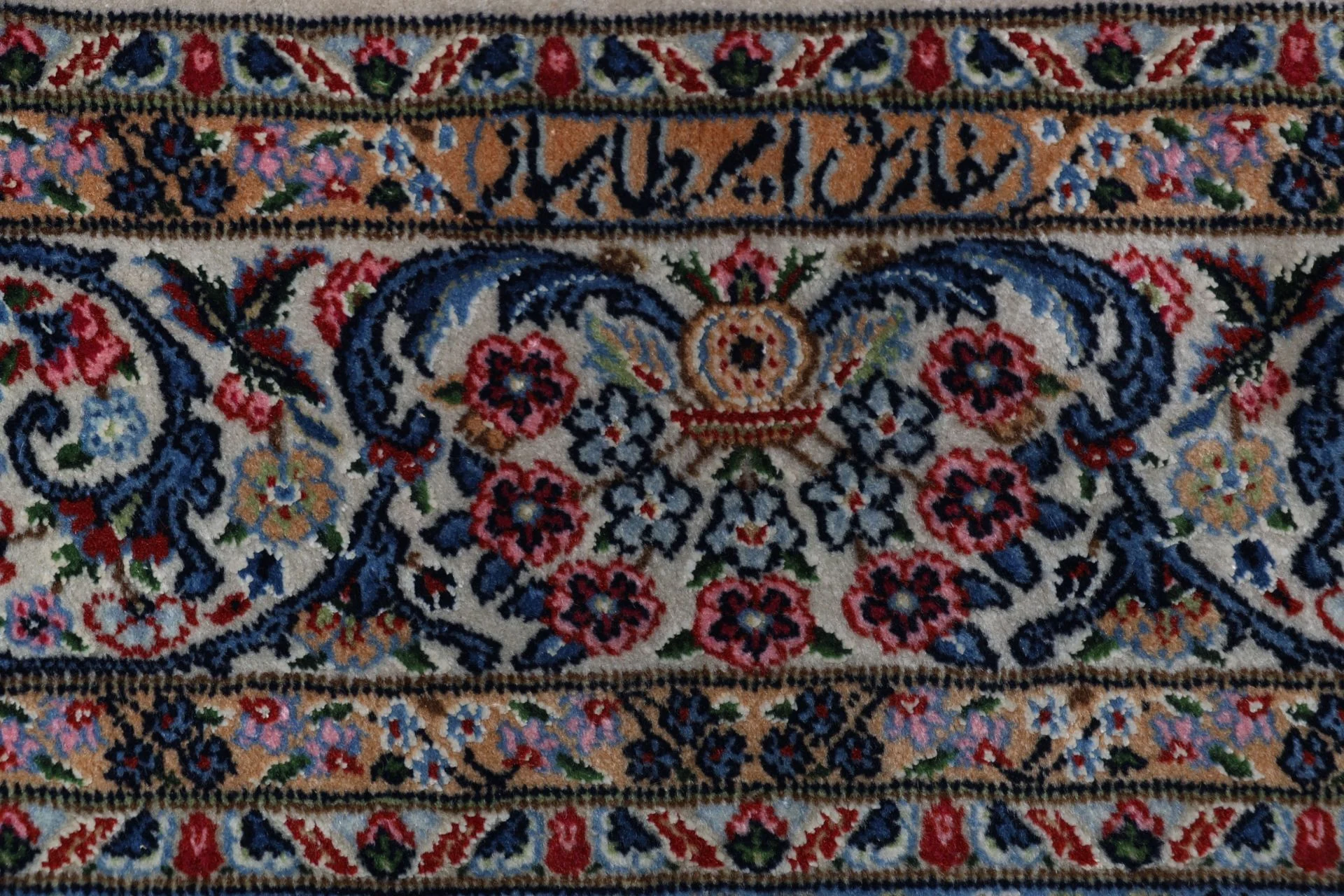 perserteppich-kirman-163-x-245-cm-schurwolle-seide-handgeknupft-18 Kerman Persian Rug — hand-knotted, 163 × 245 cm, Wool & Silk