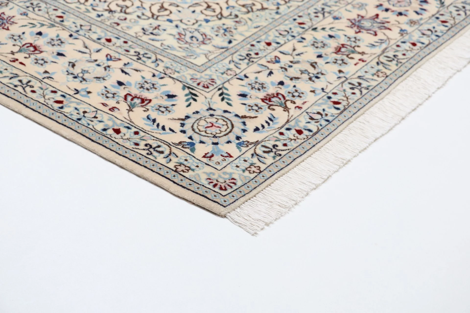 Nain Persian Rug 160 × 242 cm, Wool & Silk, hand-knotted