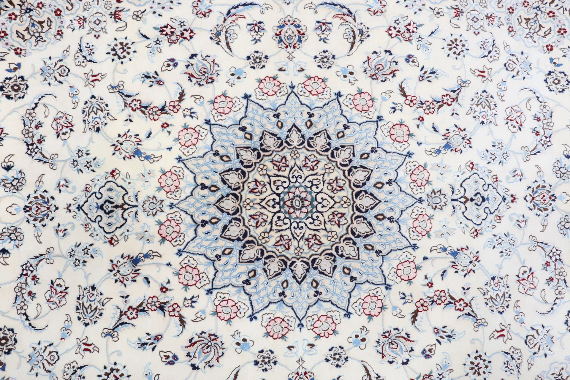 Nain Persian Rug 160 × 242 cm, Wool & Silk, hand-knotted