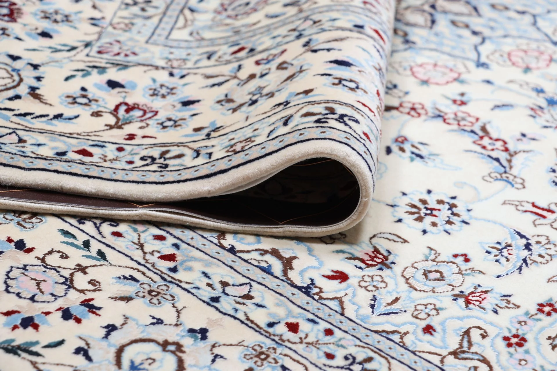 Nain Persian Rug 160 × 242 cm, Wool & Silk, hand-knotted
