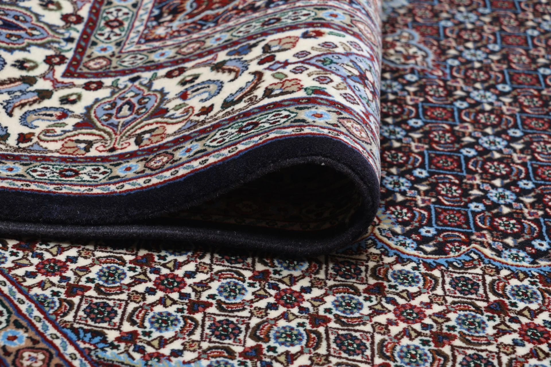 Moud Persian Rug 170 × 235 cm, Wool, hand-knotted