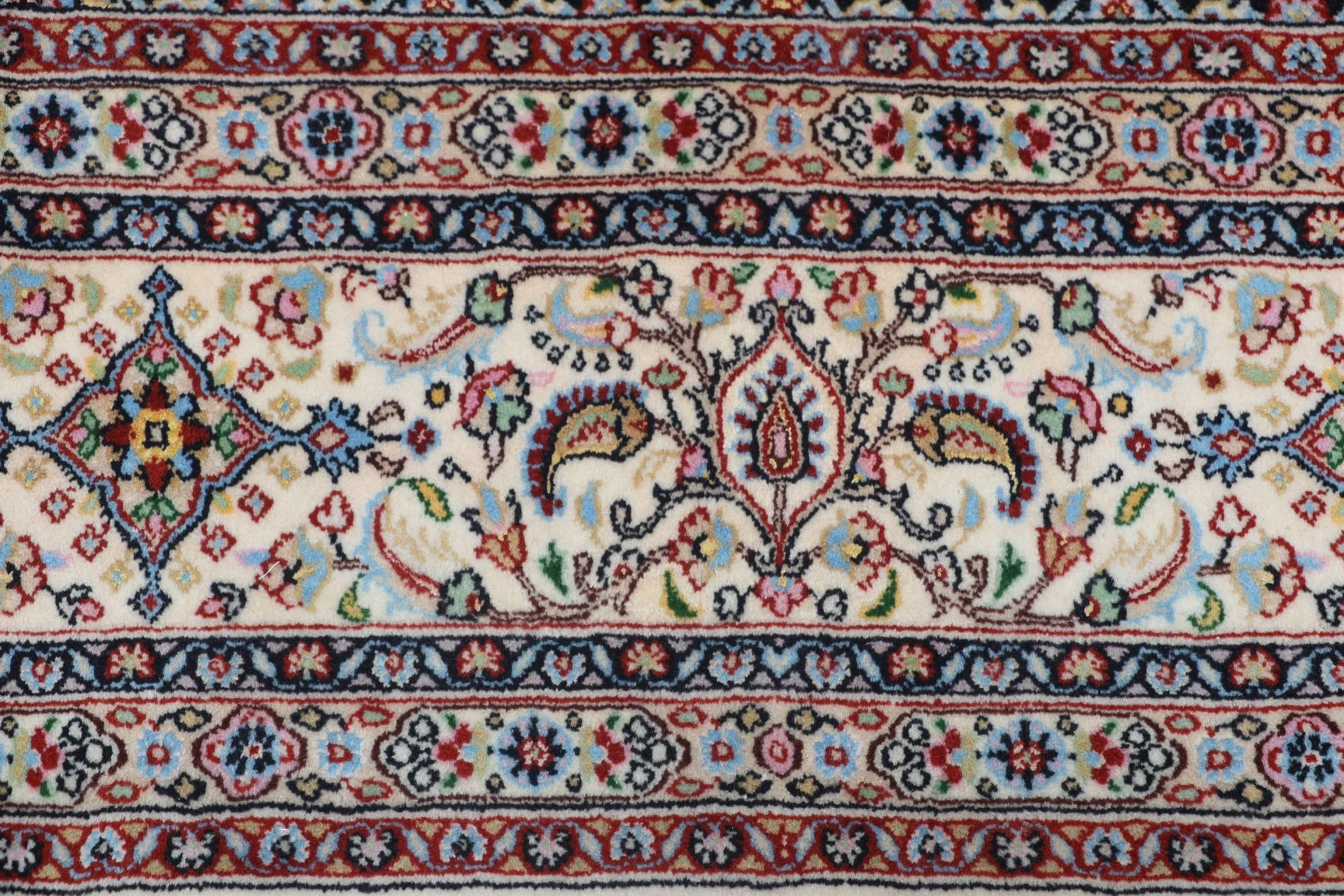 Hand-Knotted Wool Moud Persian Rug, 170 × 244 cm